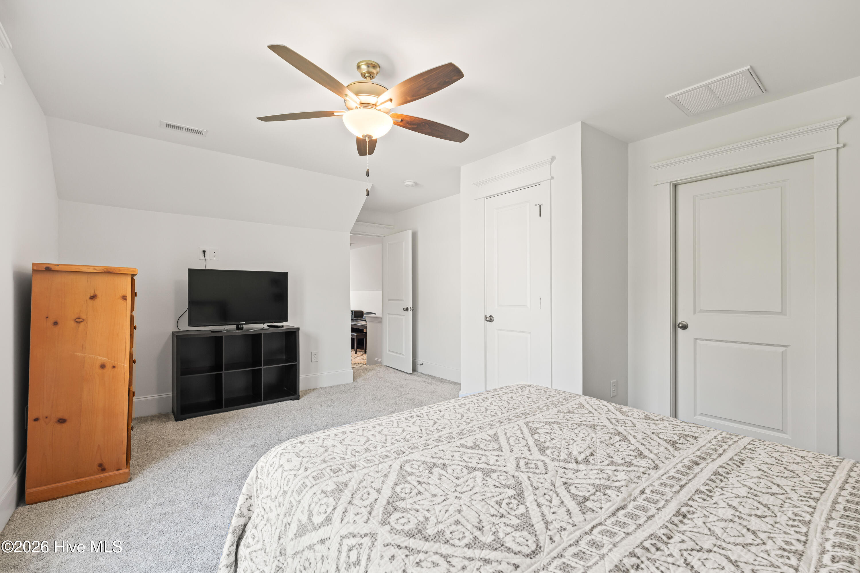 1152 Grandview Drive Property Photo 40