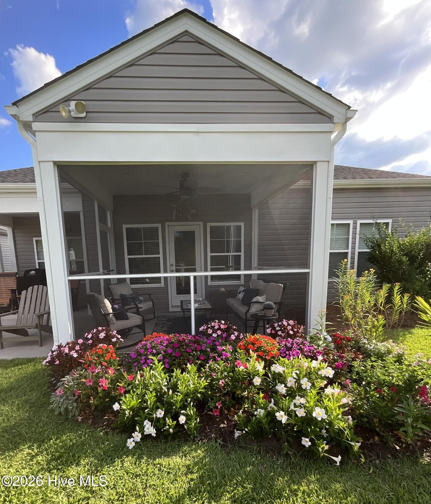 894 Bourne Drive Property Photo 49