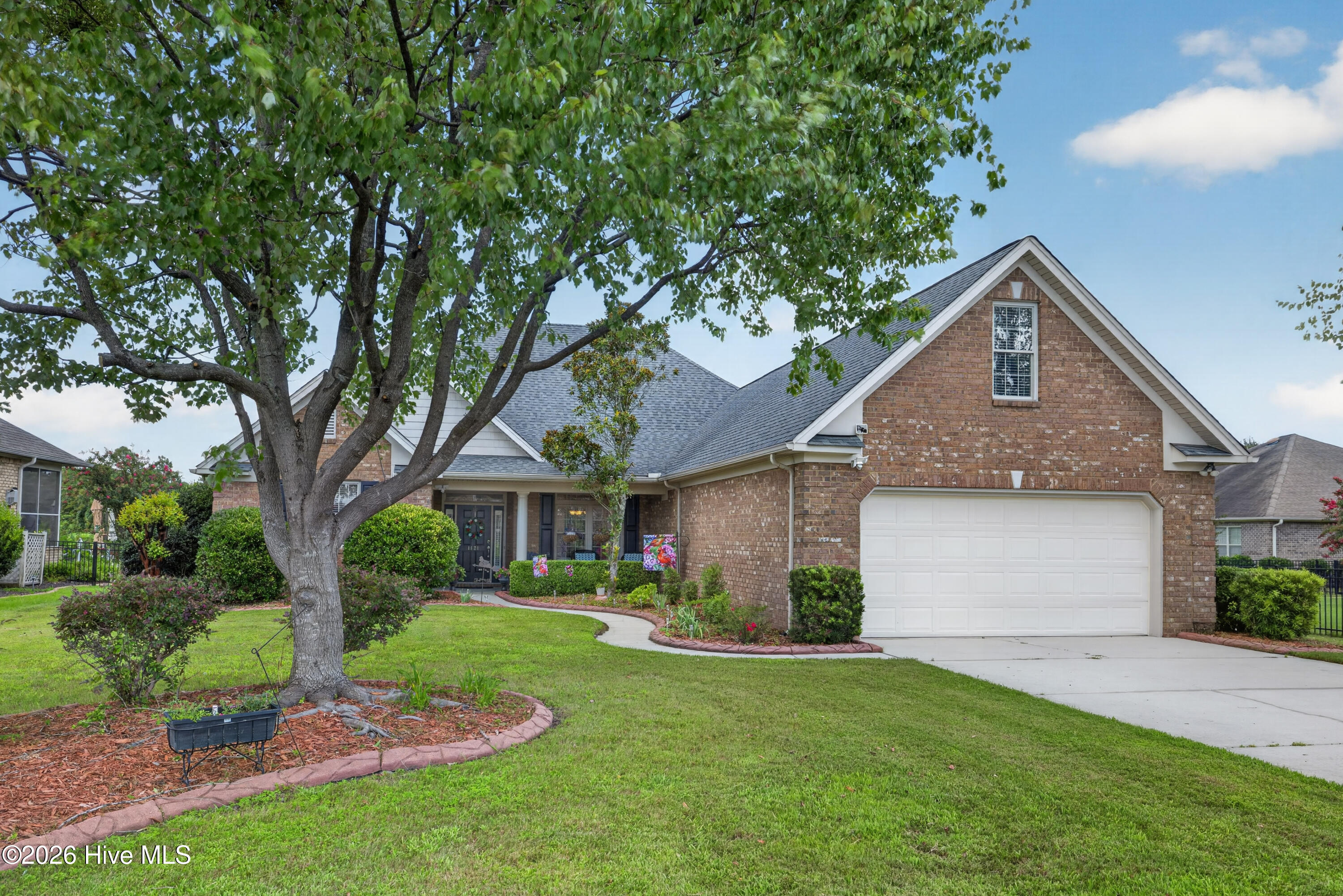 1121 Highlands Drive Property Photo 5