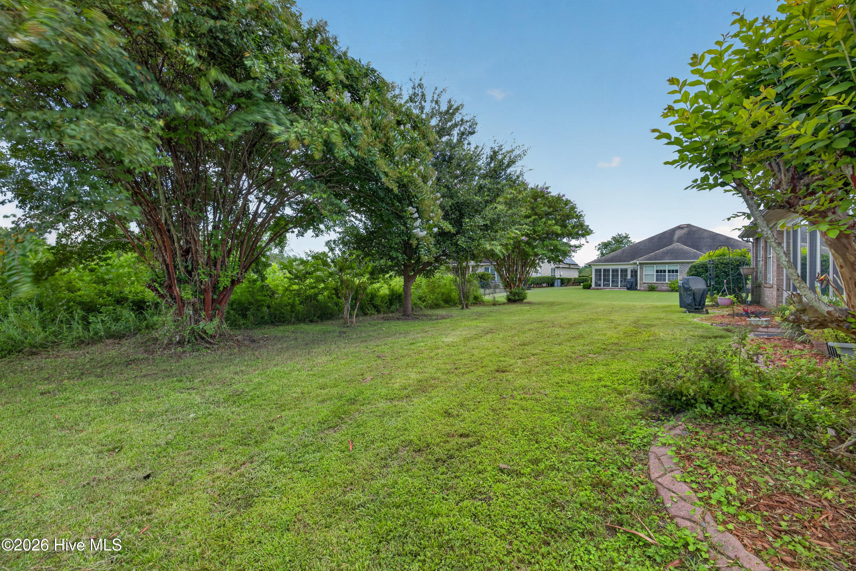 1121 Highlands Drive Property Photo 8