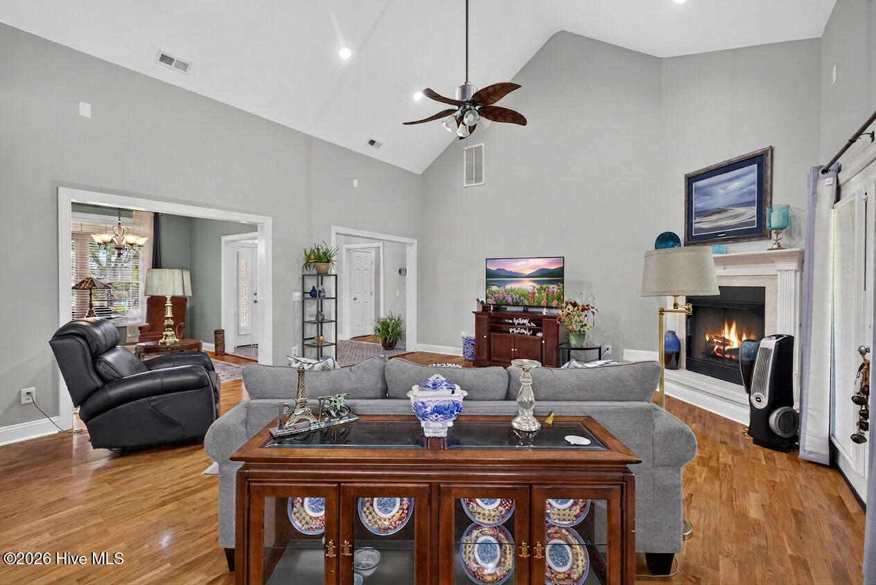 1121 Highlands Drive Property Photo 23