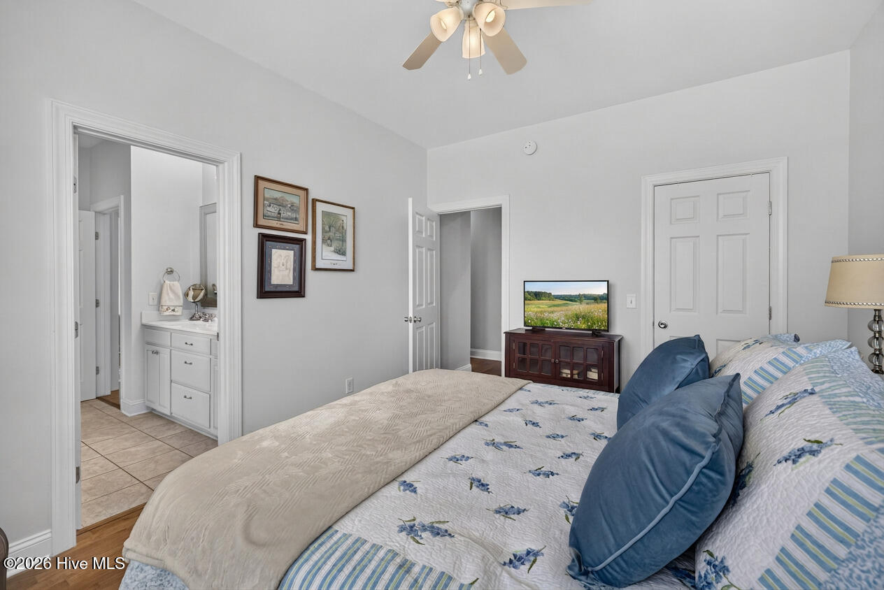 1121 Highlands Drive Property Photo 45