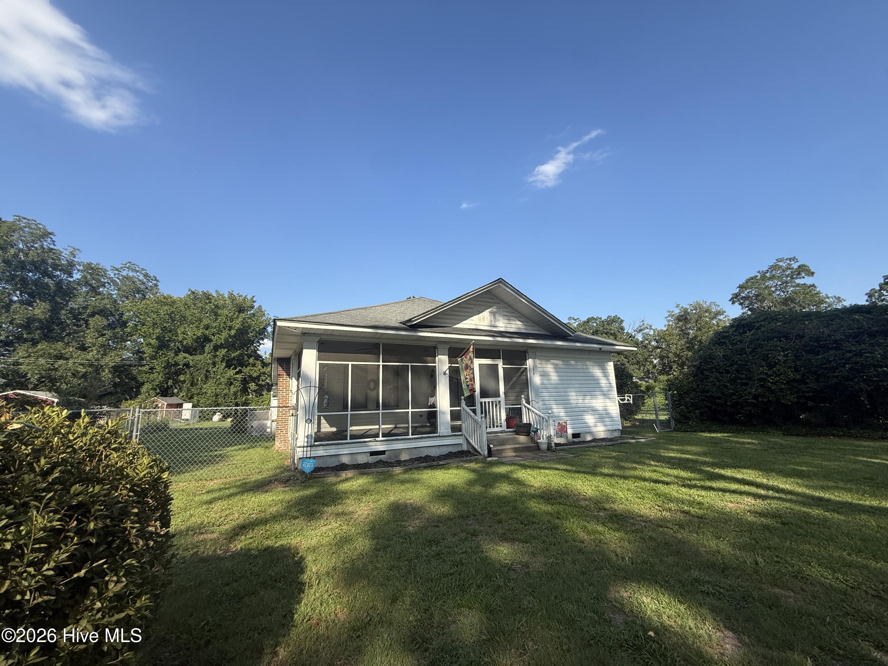 136 Maple Street Property Photo 1
