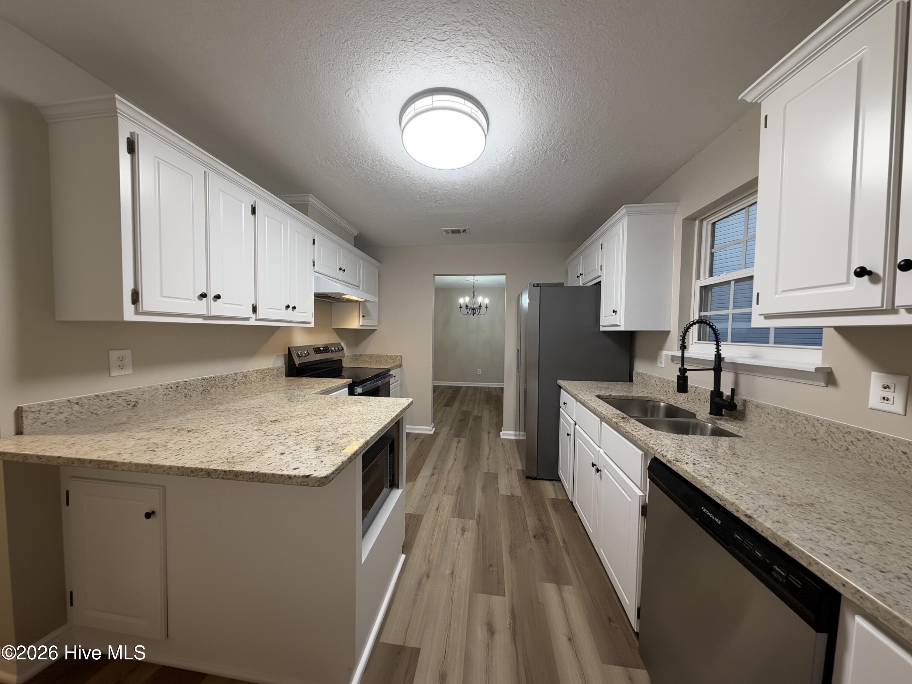 209 Sarah Creek Court Property Photo 21