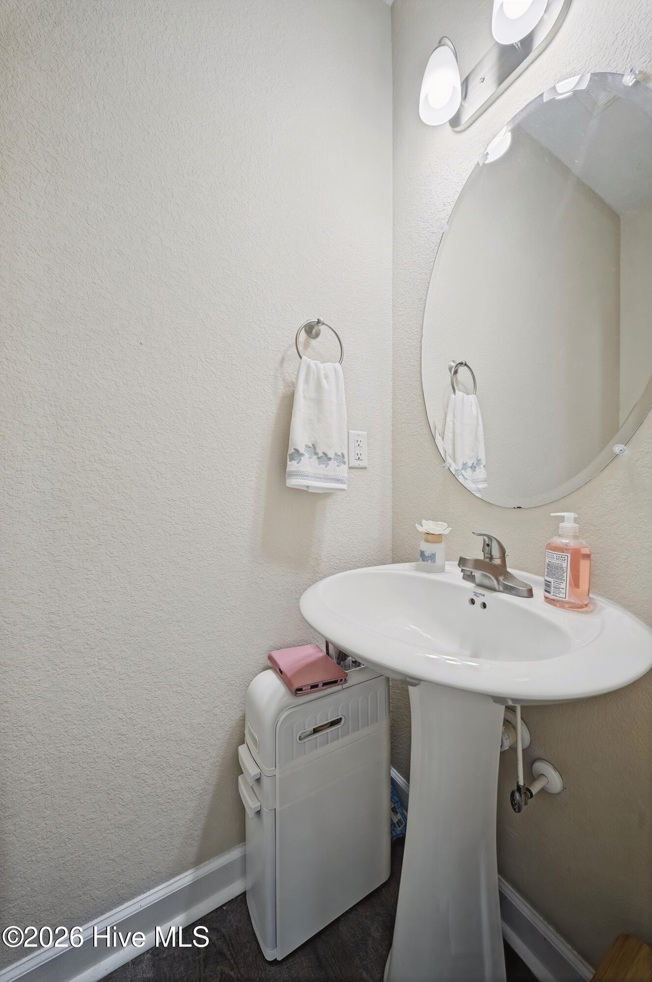 202 Spinnaker Street Unit B Property Photo 5