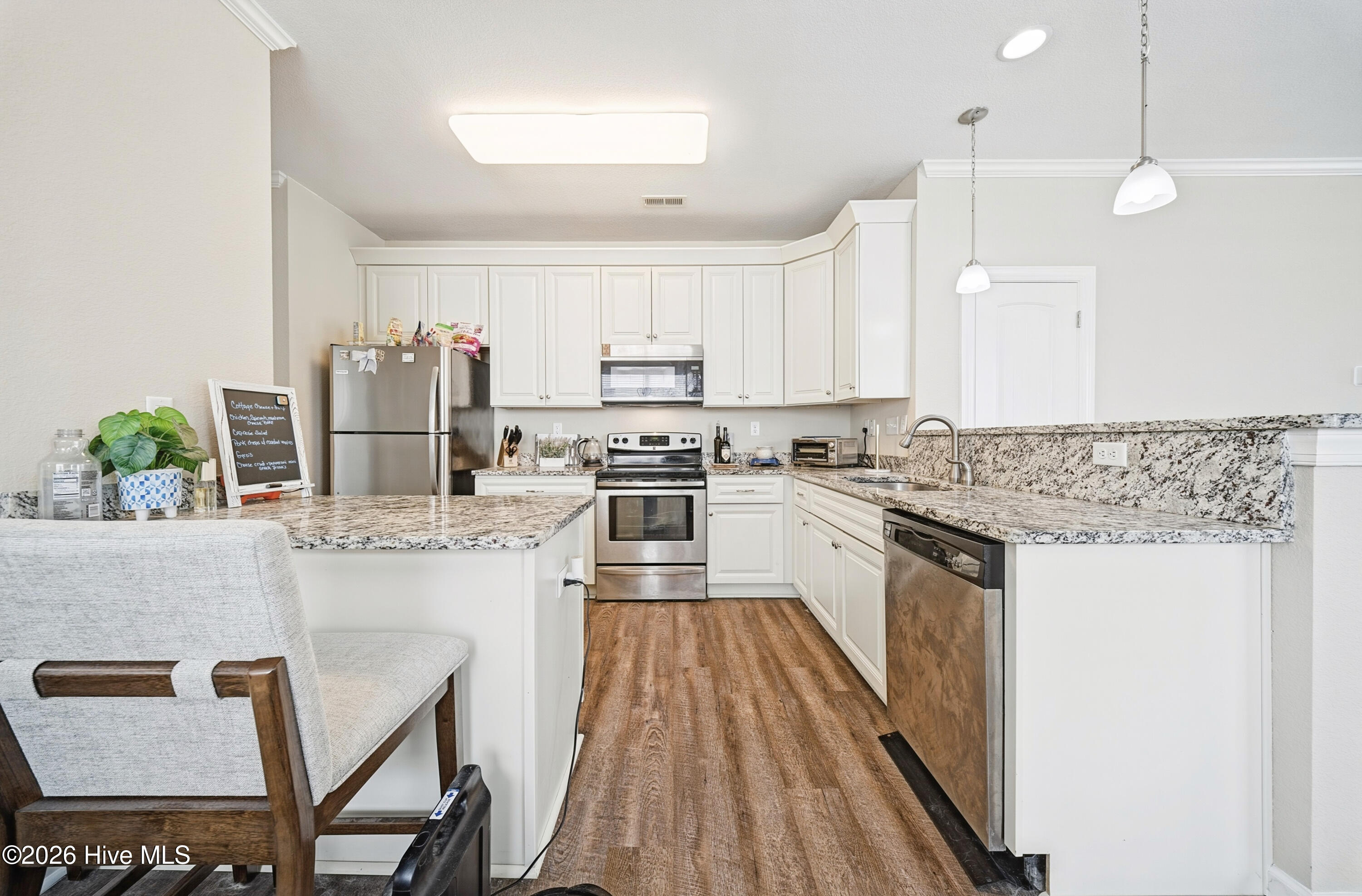 202 Spinnaker Street Unit B Property Photo 15
