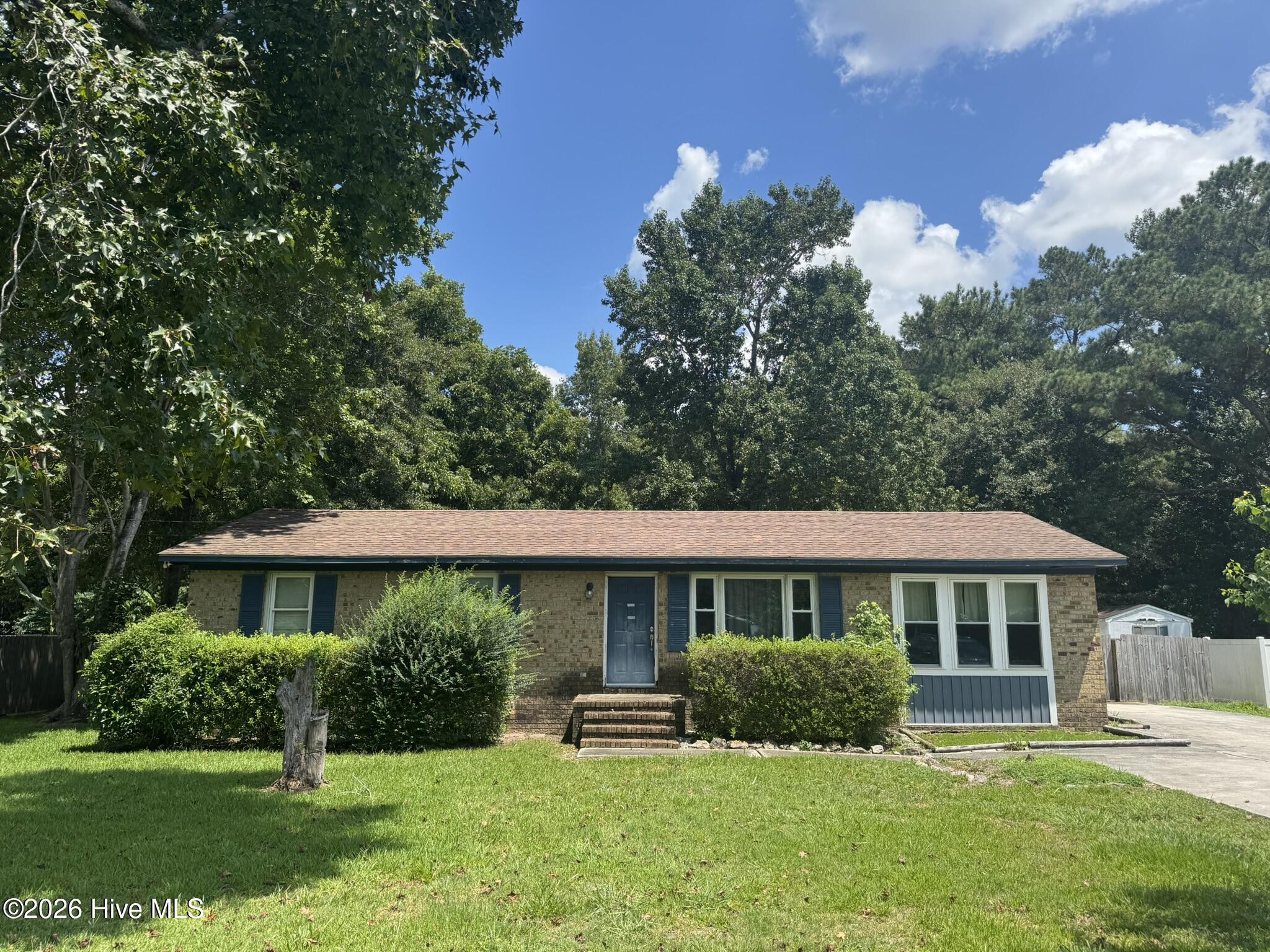 1406 Onslow Pines Road Property Photo 1