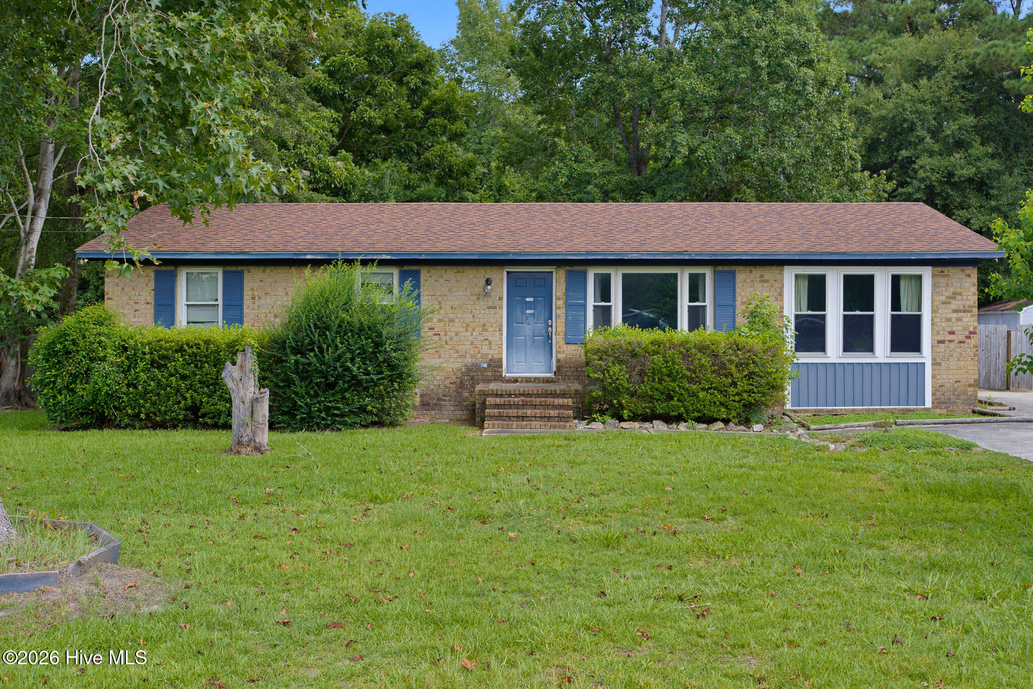 1406 Onslow Pines Road Property Photo 2