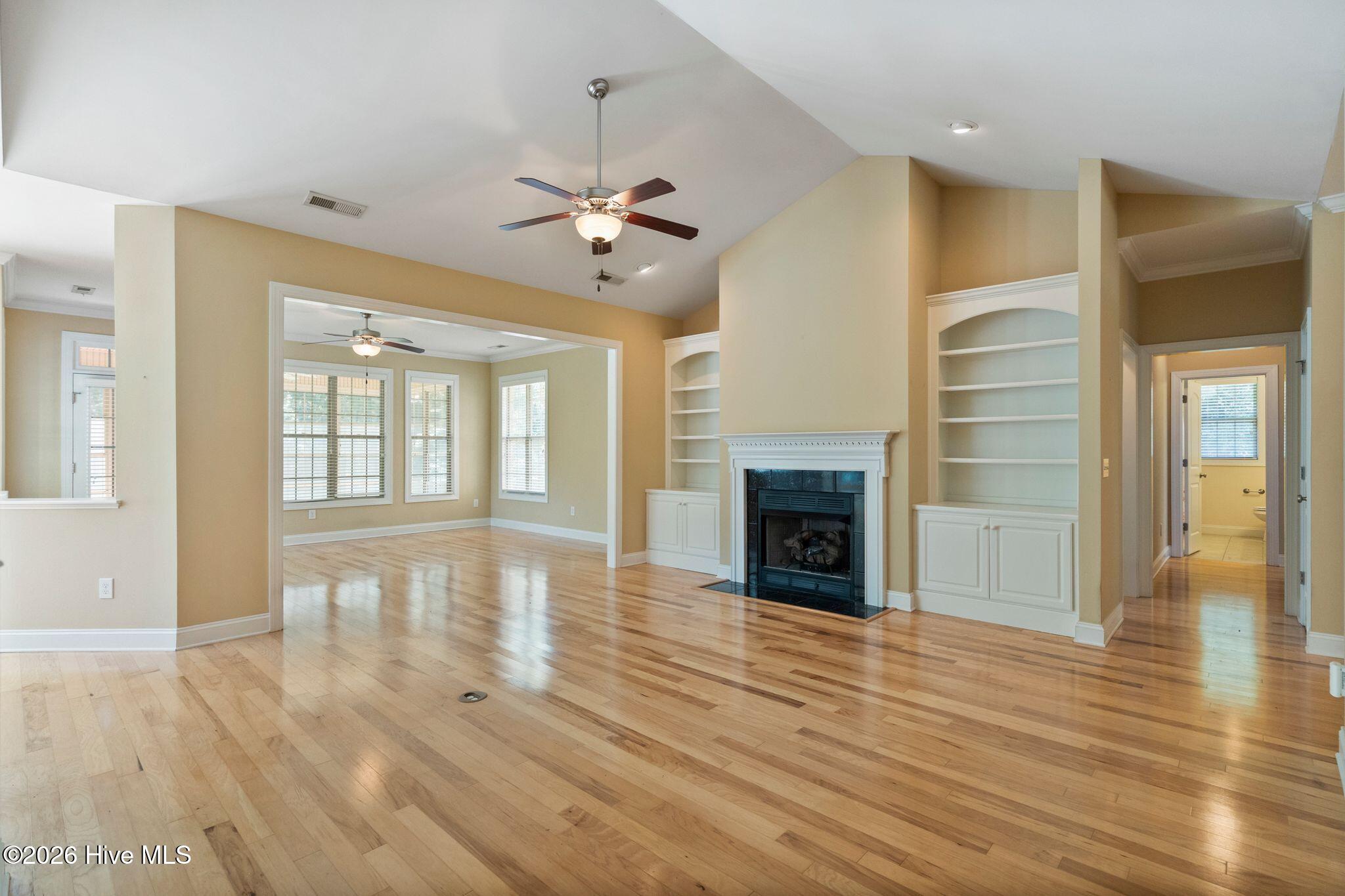 1225 Palatka Place Se Property Photo 8