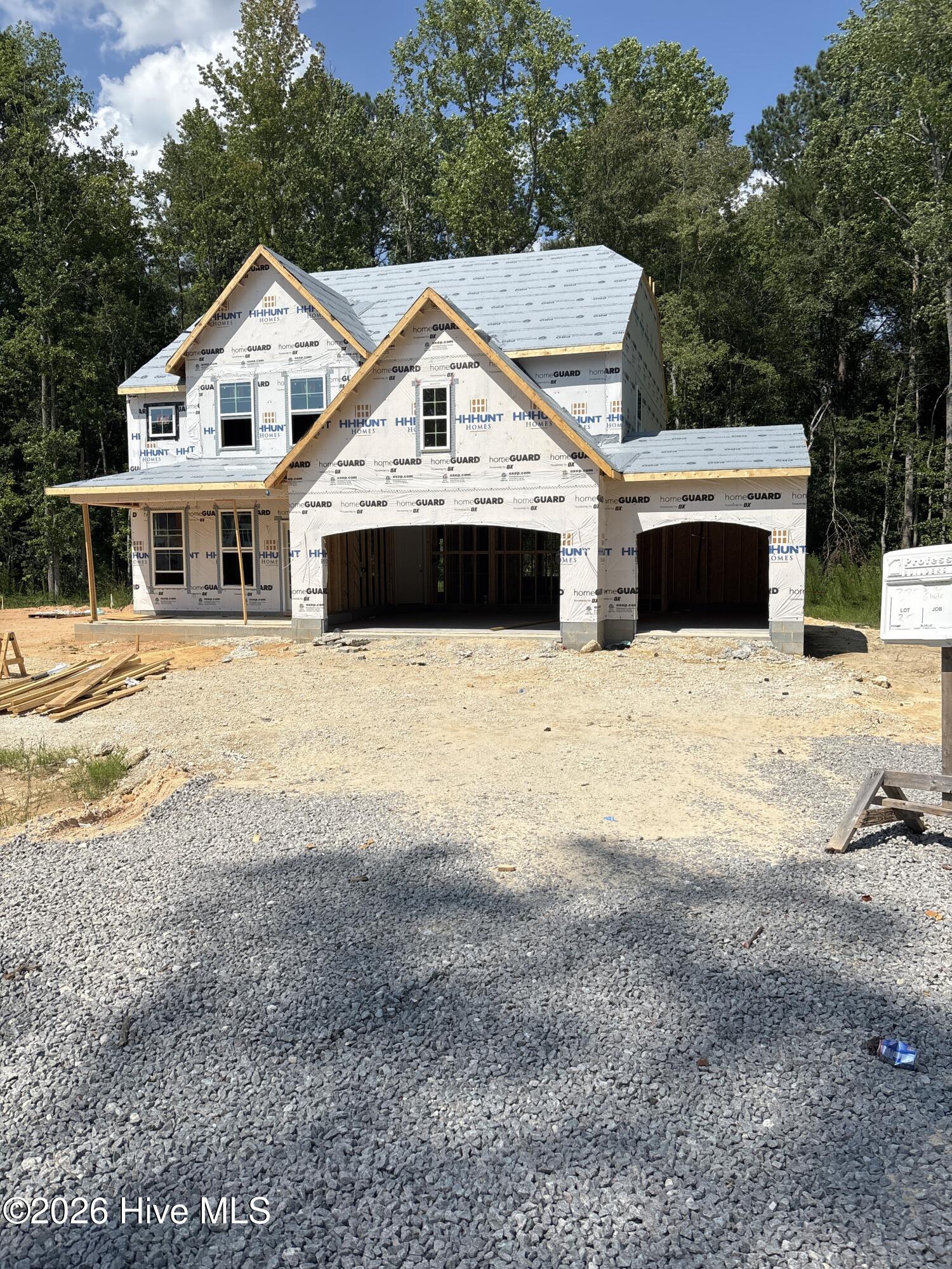 370 Glade Drive Property Photo 3