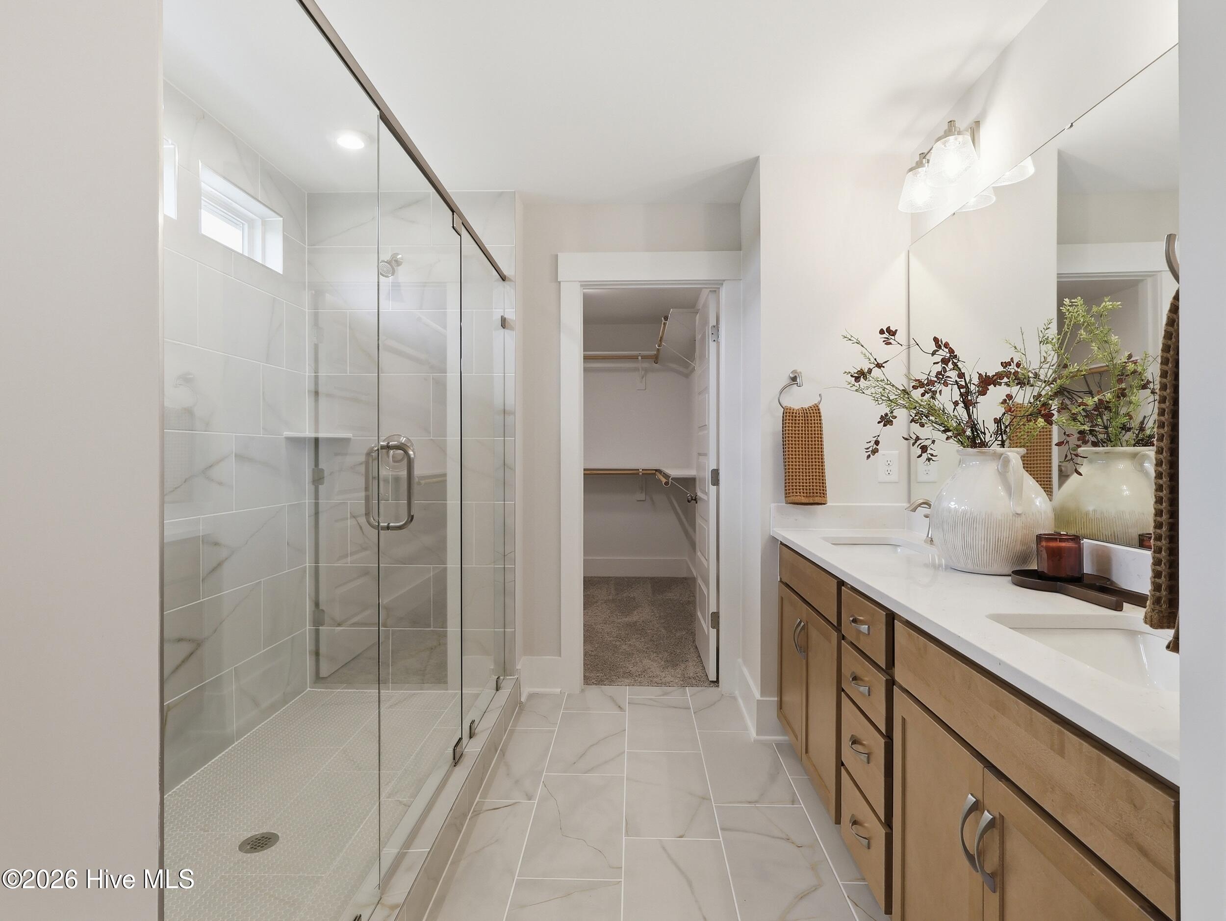 370 Glade Drive Property Photo 13