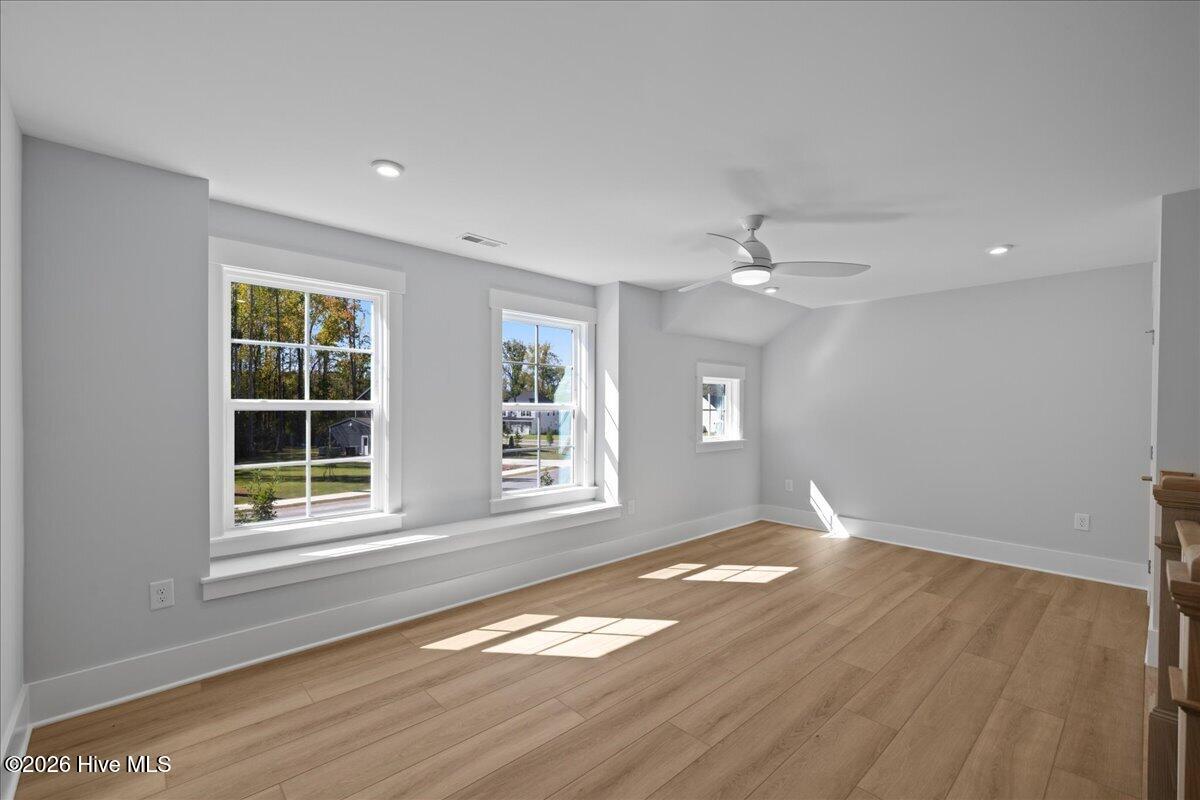 370 Glade Drive Property Photo 32