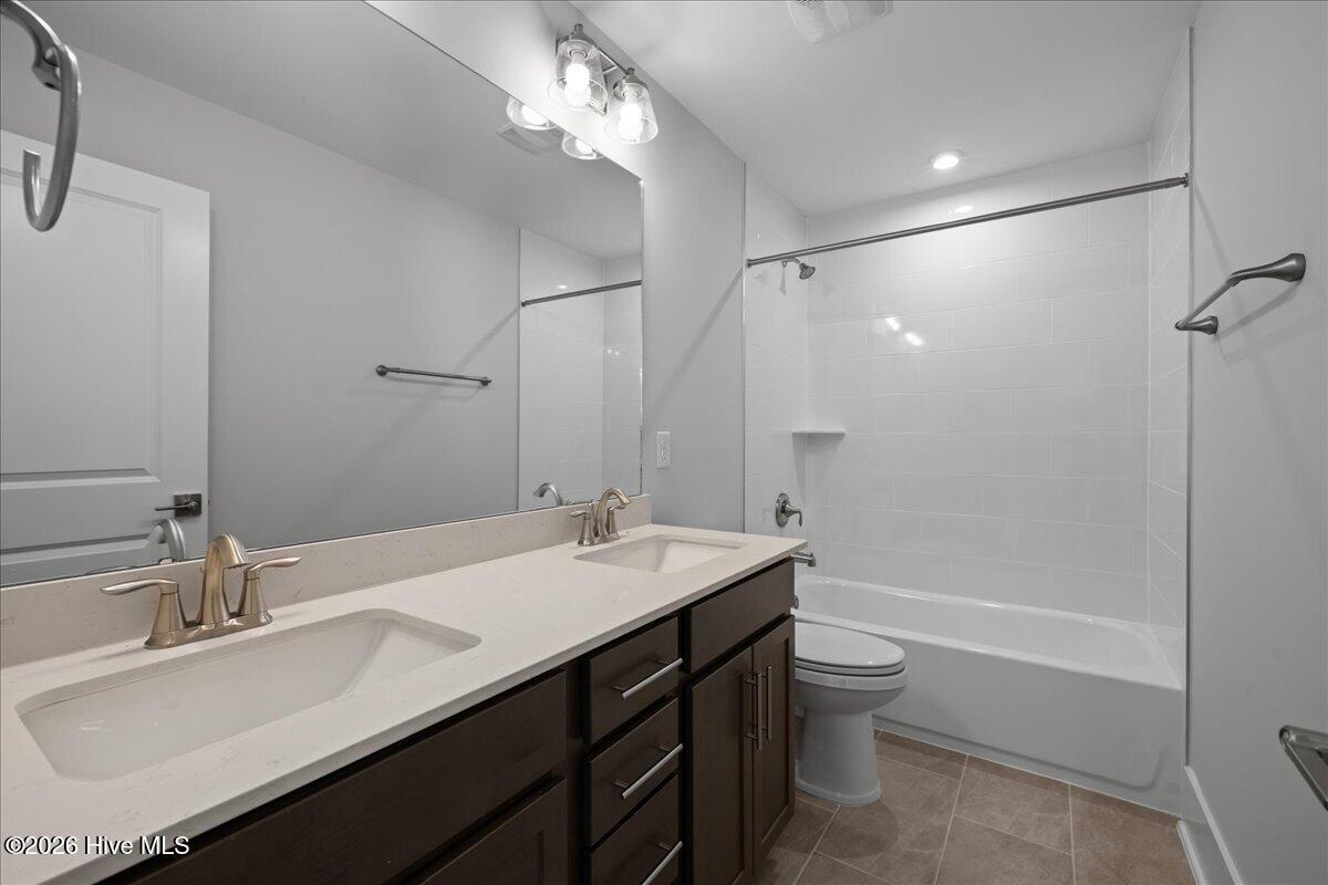 370 Glade Drive Property Photo 38