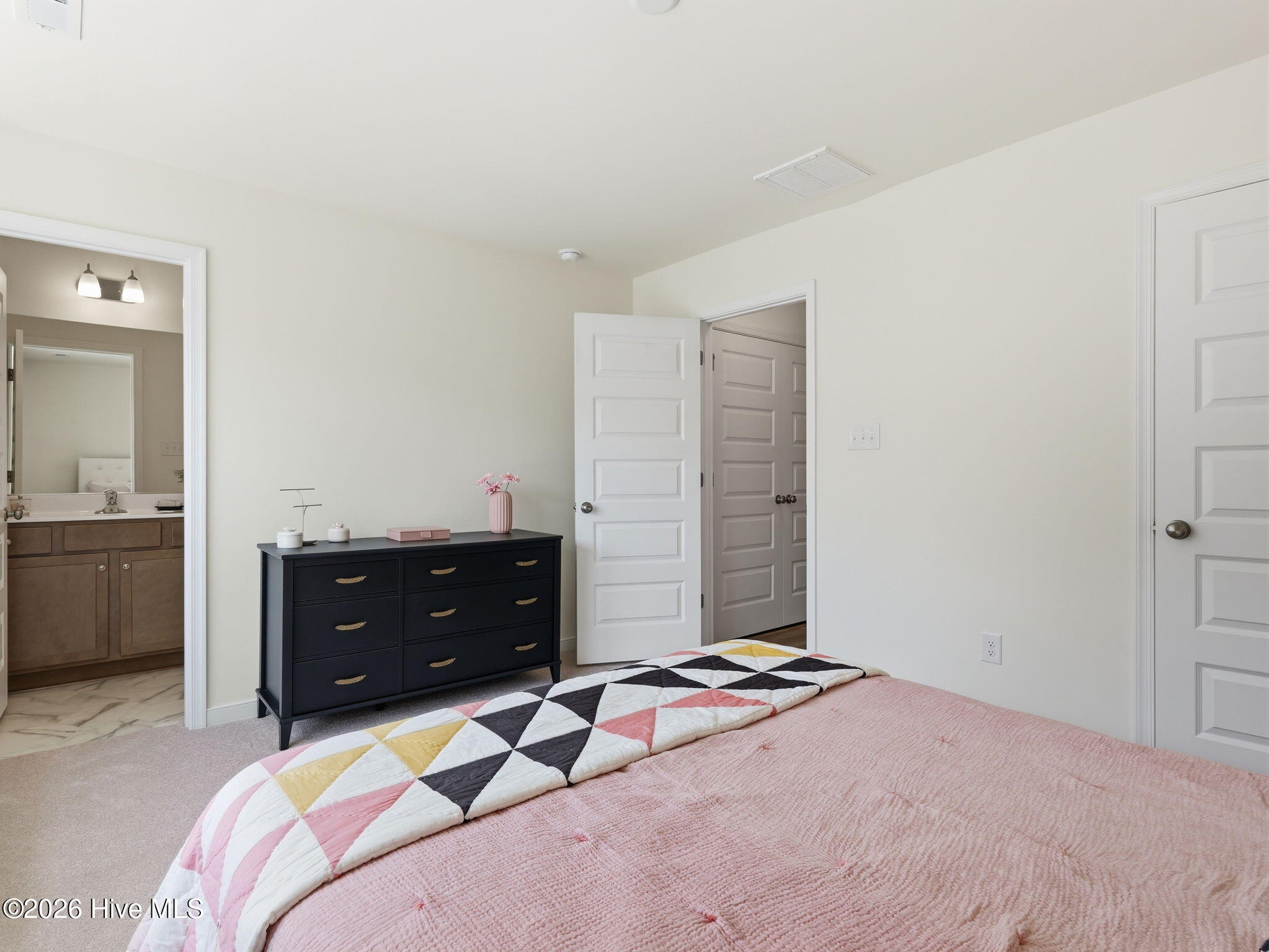 130 Storage Road Property Photo 17