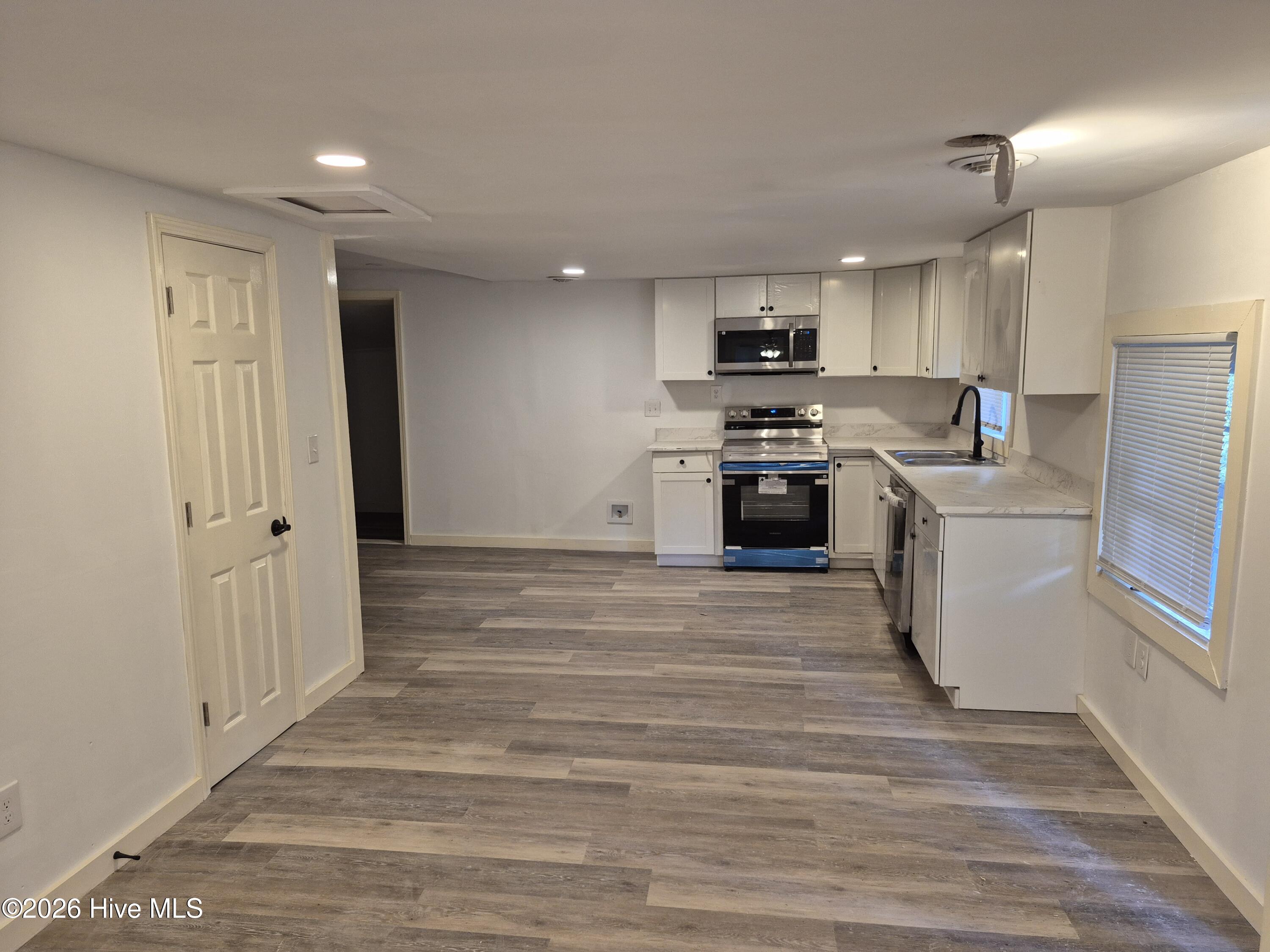4205 Carroll Avenue Property Photo 2
