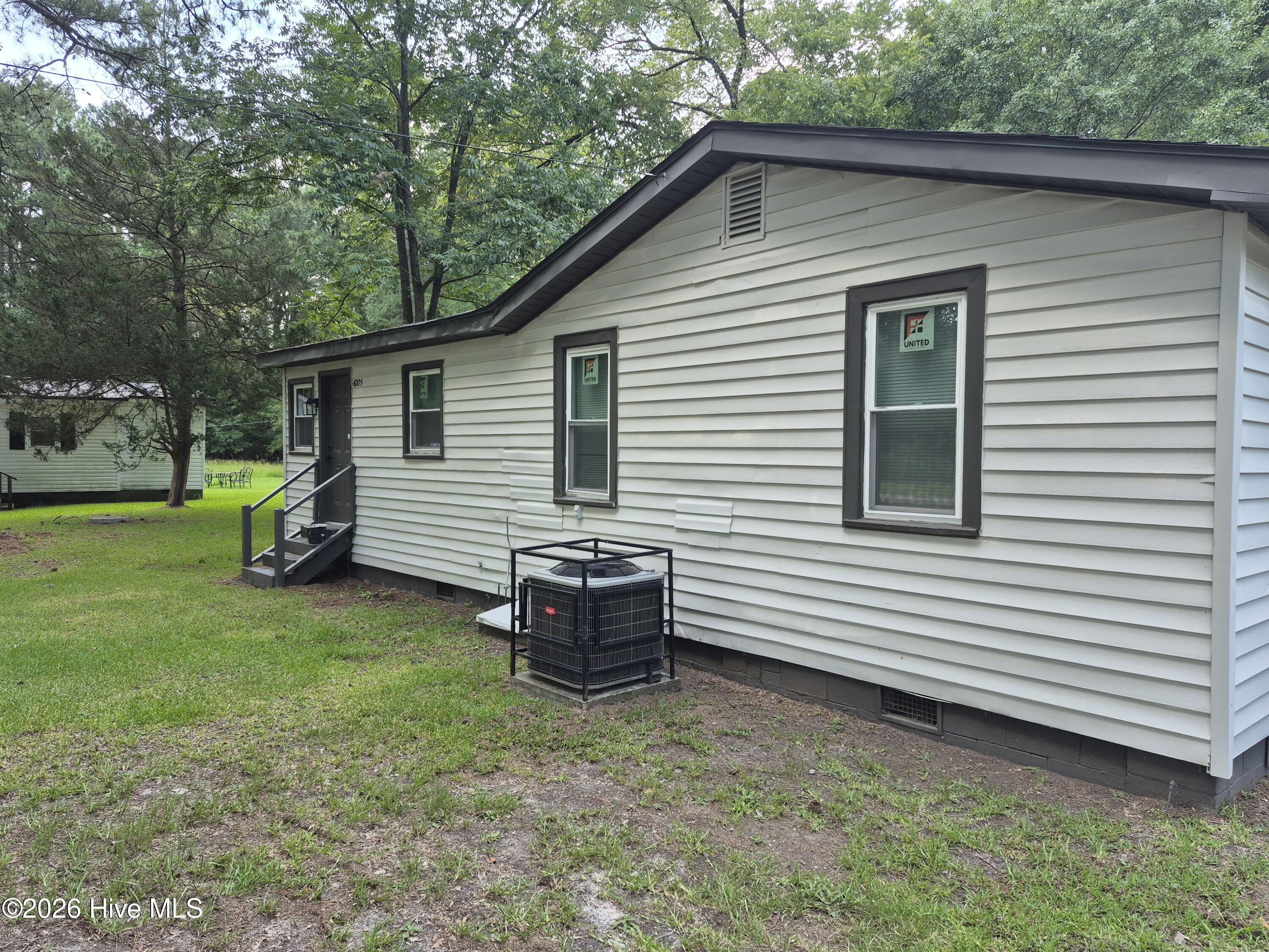 4205 Carroll Avenue Property Photo 4