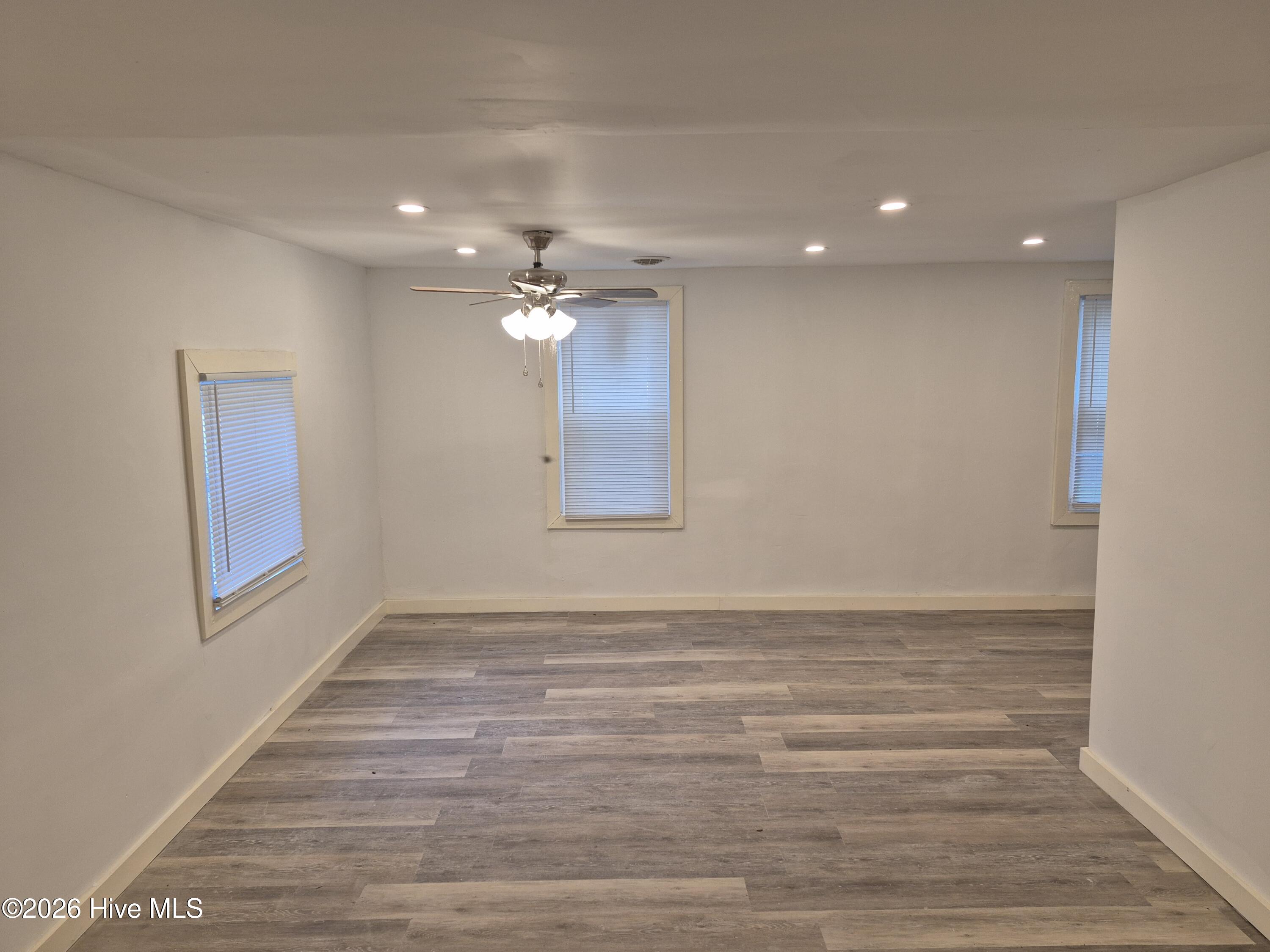 4205 Carroll Avenue Property Photo 6