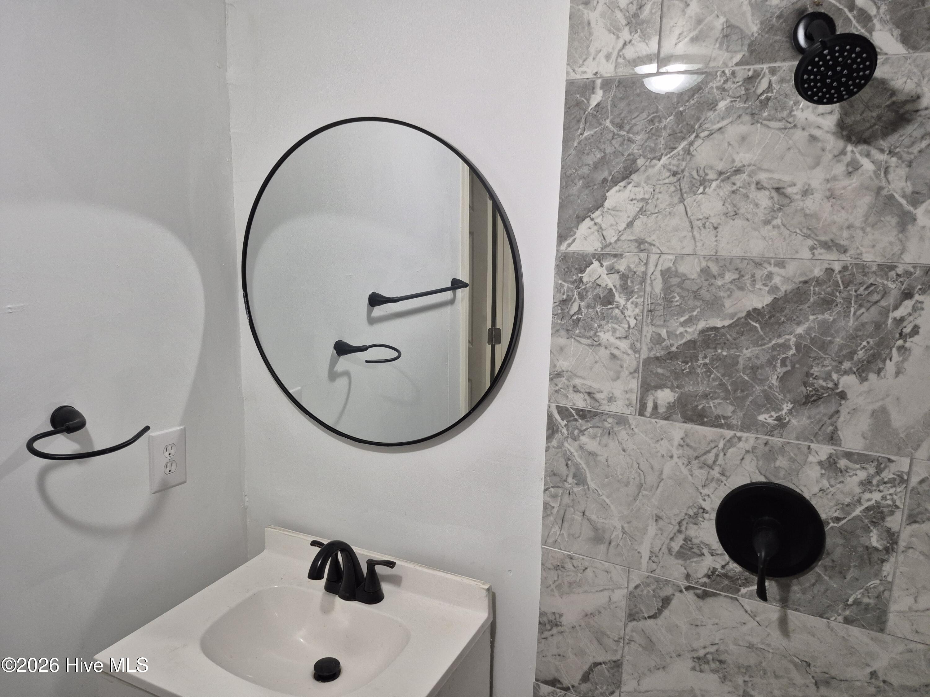 4205 Carroll Avenue Property Photo 9