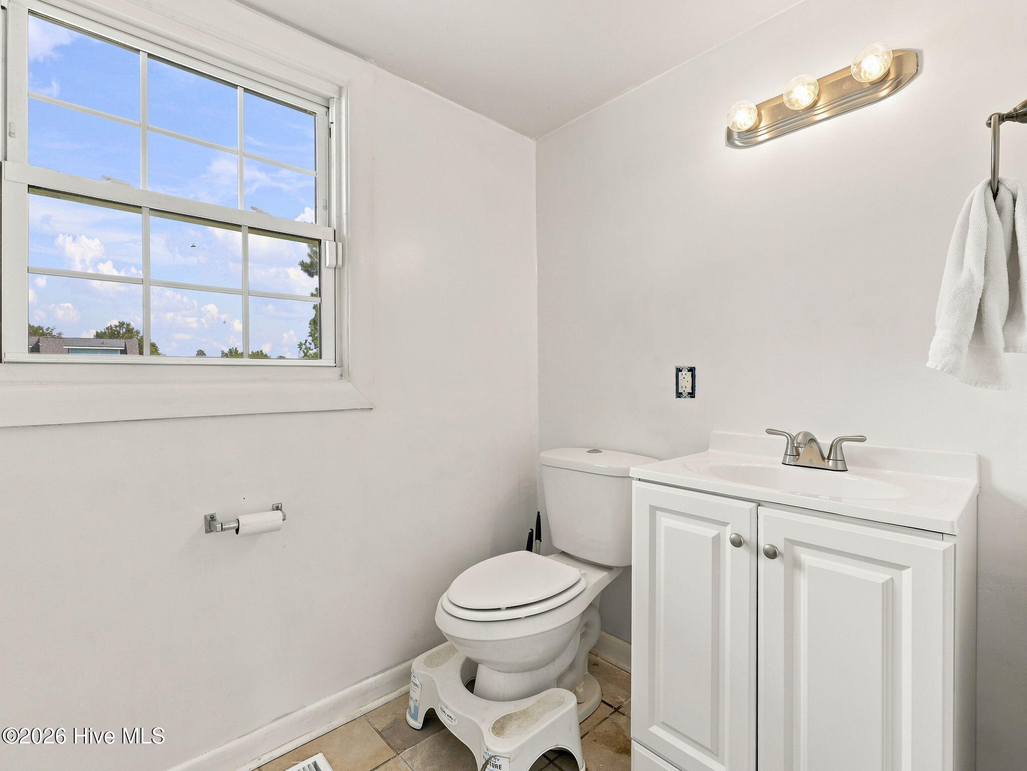 407 Brynn Marr Road Property Photo 12
