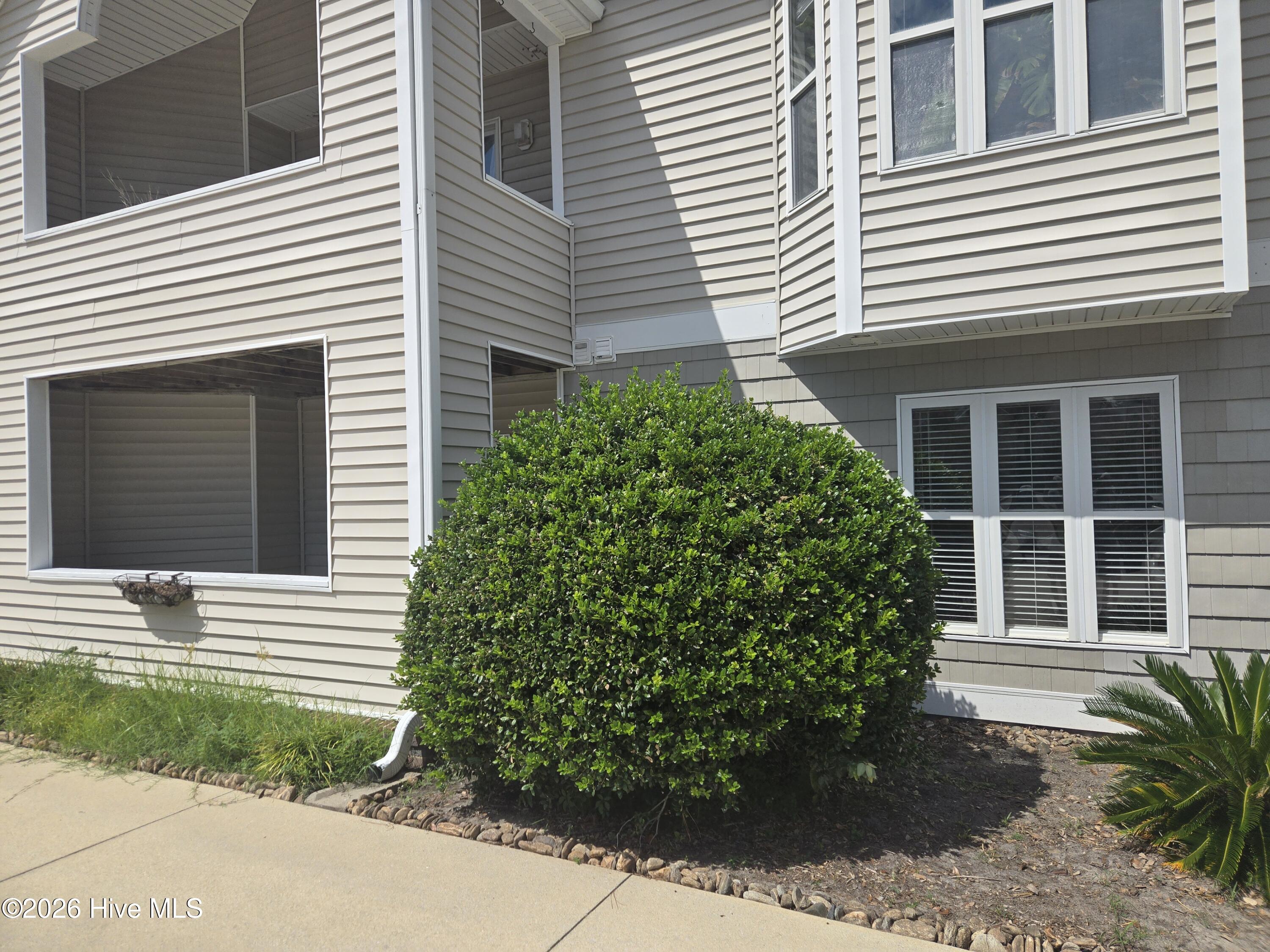 421 Commerce Avenue A Property Photo 2