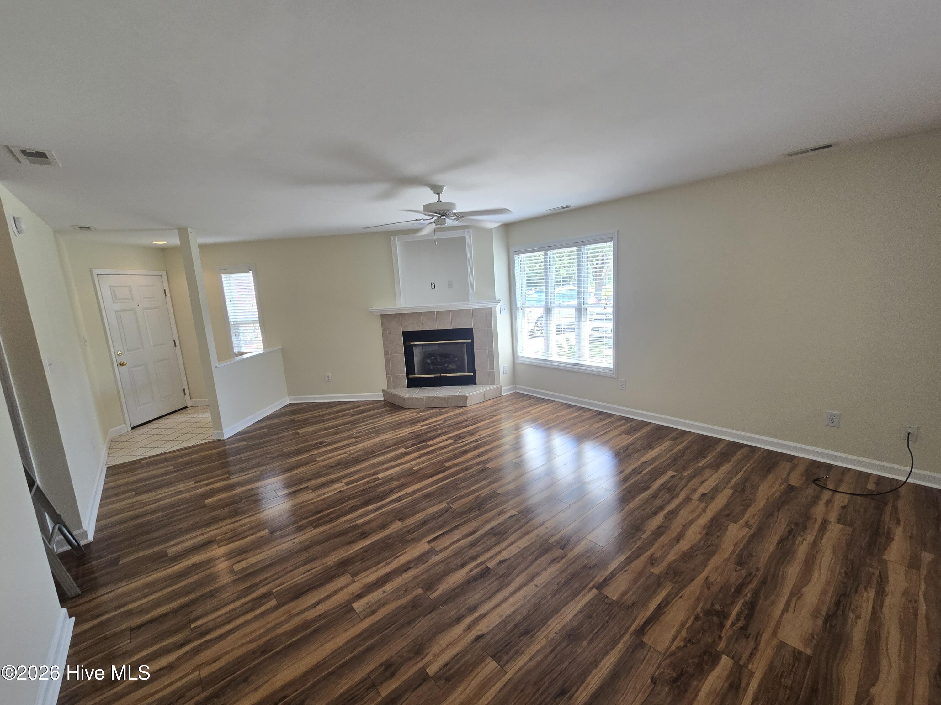 421 Commerce Avenue A Property Photo 3