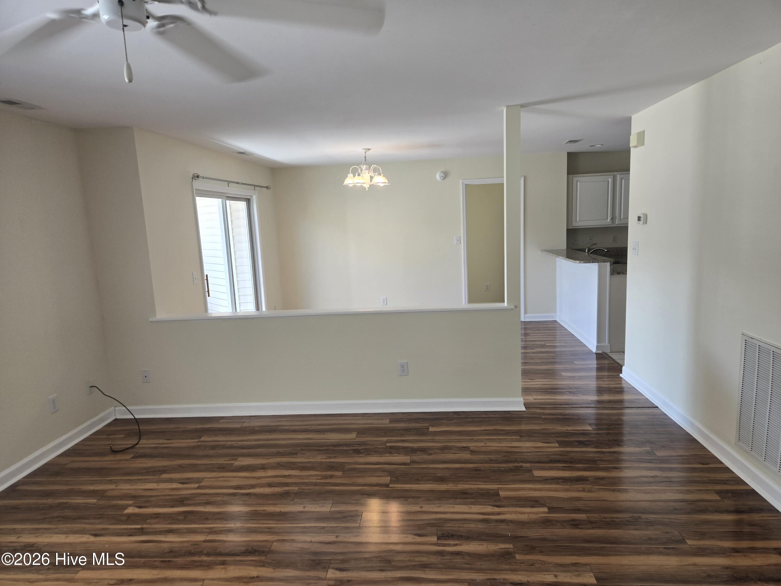 421 Commerce Avenue A Property Photo 4
