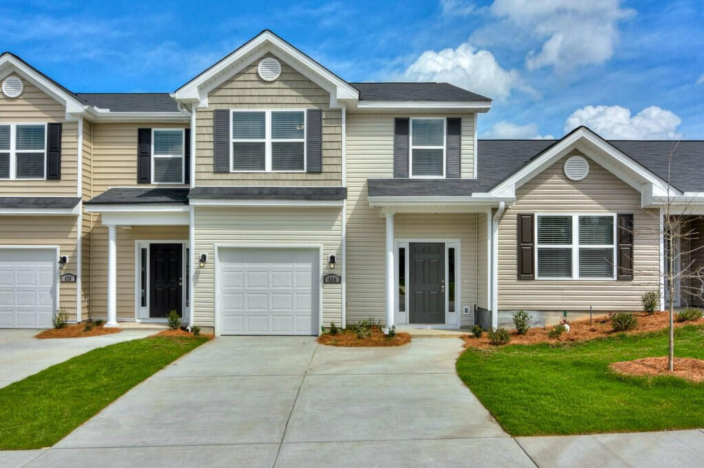 445 Amesbury Drive Property Photo 3