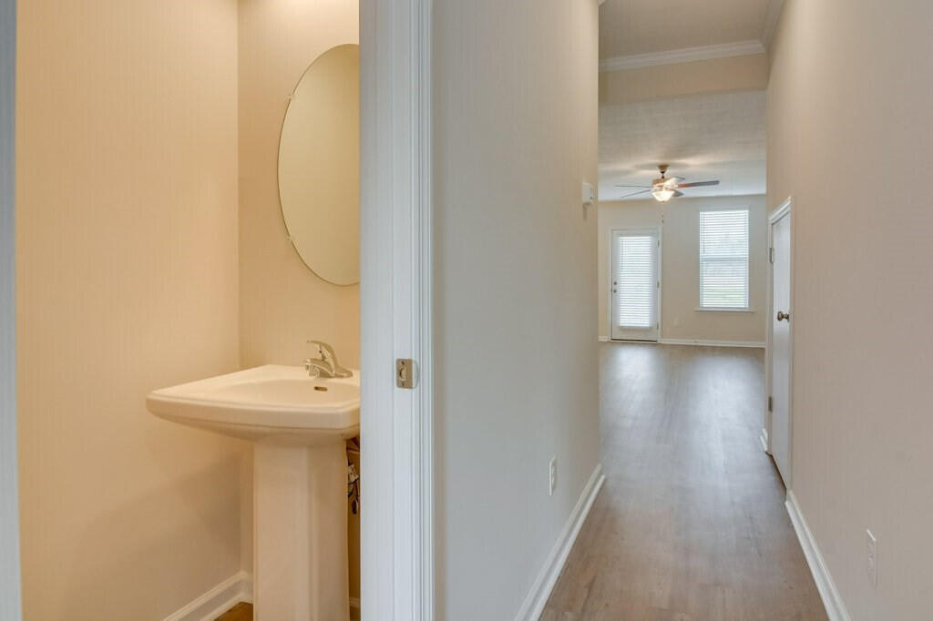 445 Amesbury Drive Property Photo 9