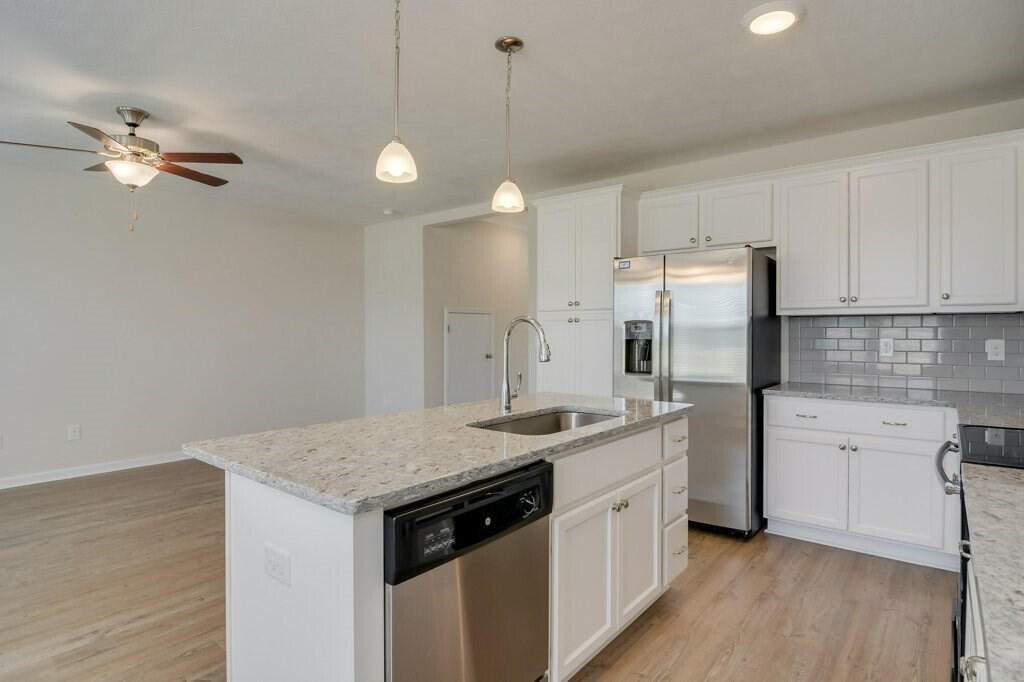 445 Amesbury Drive Property Photo 12