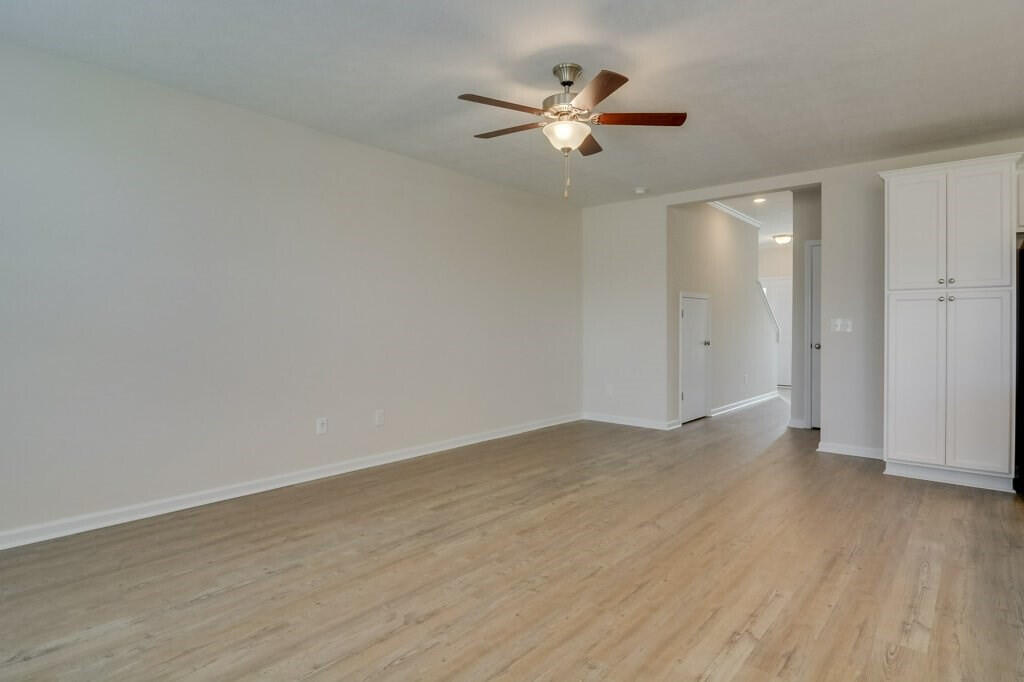 445 Amesbury Drive Property Photo 19