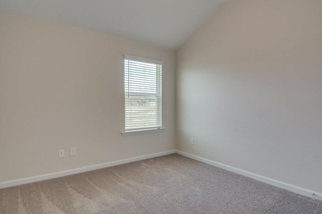 445 Amesbury Drive Property Photo 24