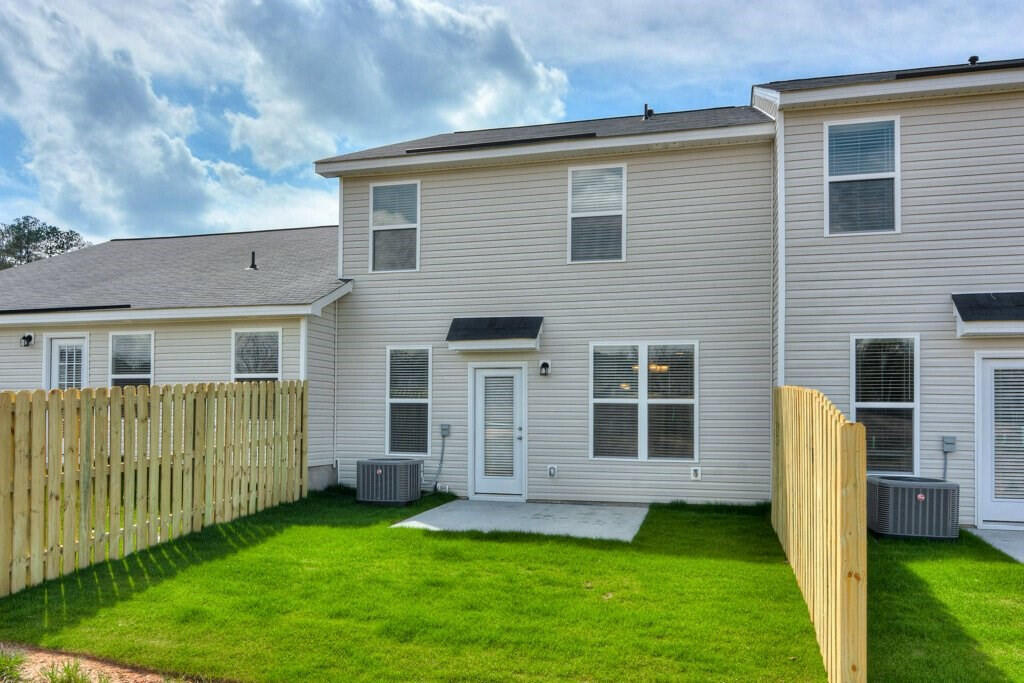 445 Amesbury Drive Property Photo 30