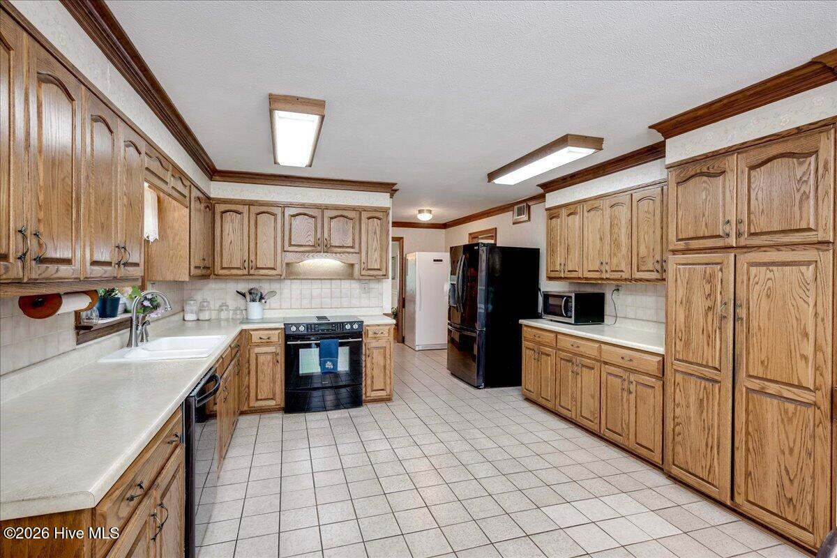 407 Hastings Place Property Photo 10