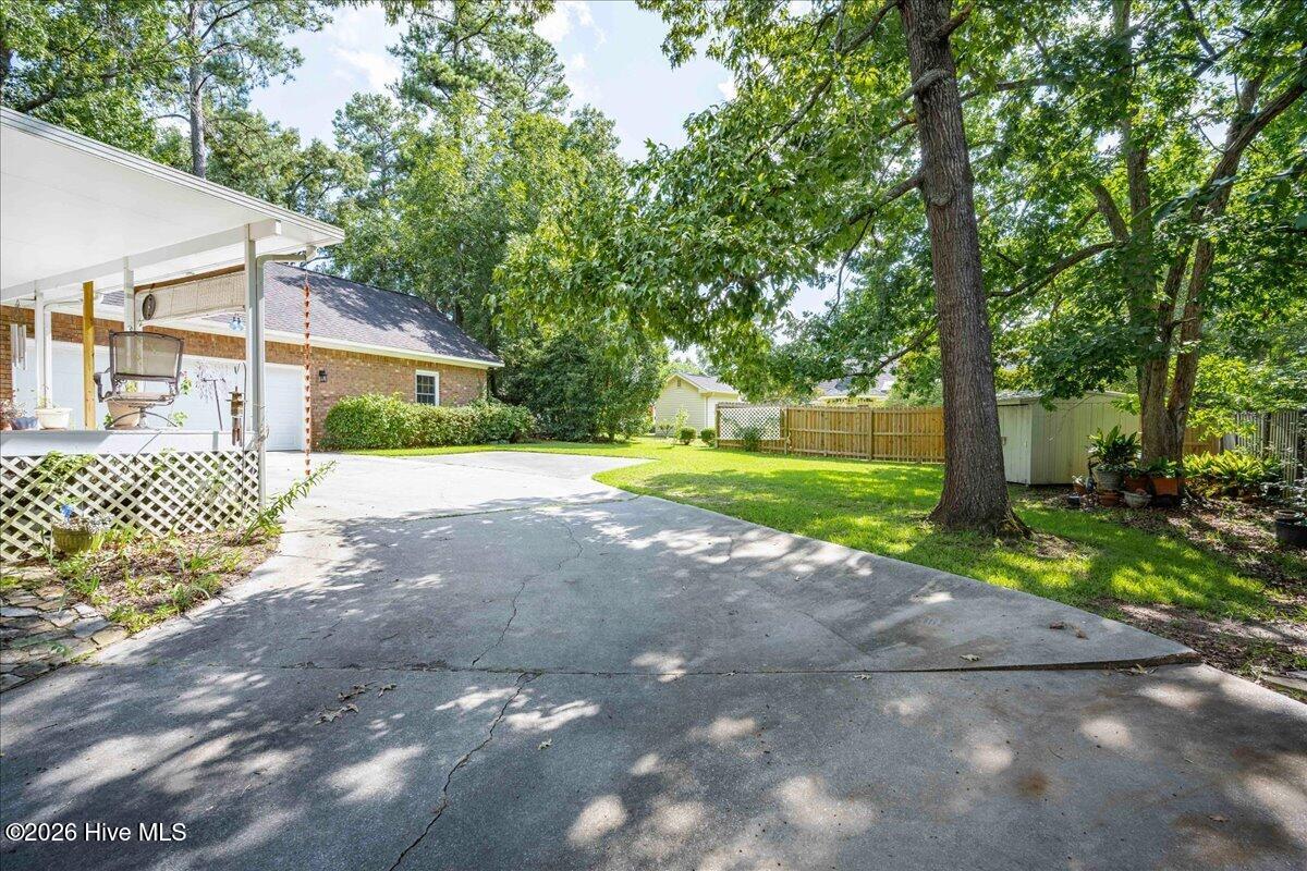 407 Hastings Place Property Photo 18