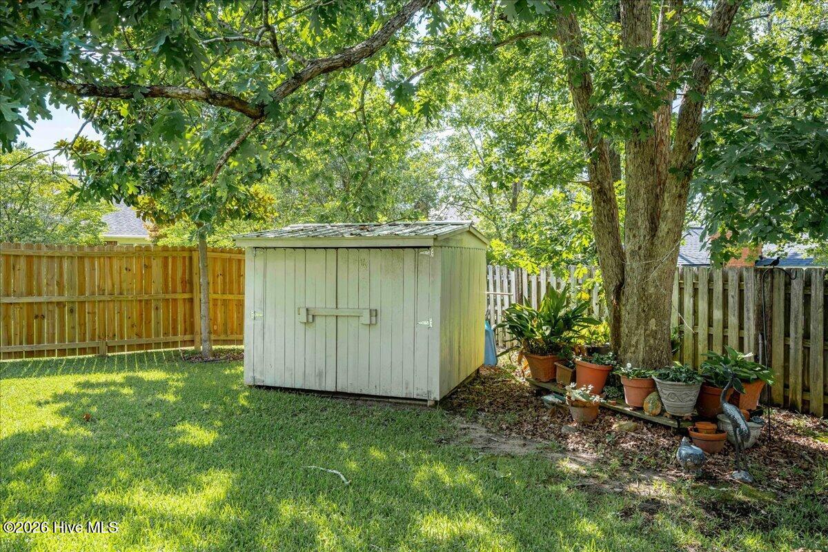 407 Hastings Place Property Photo 20