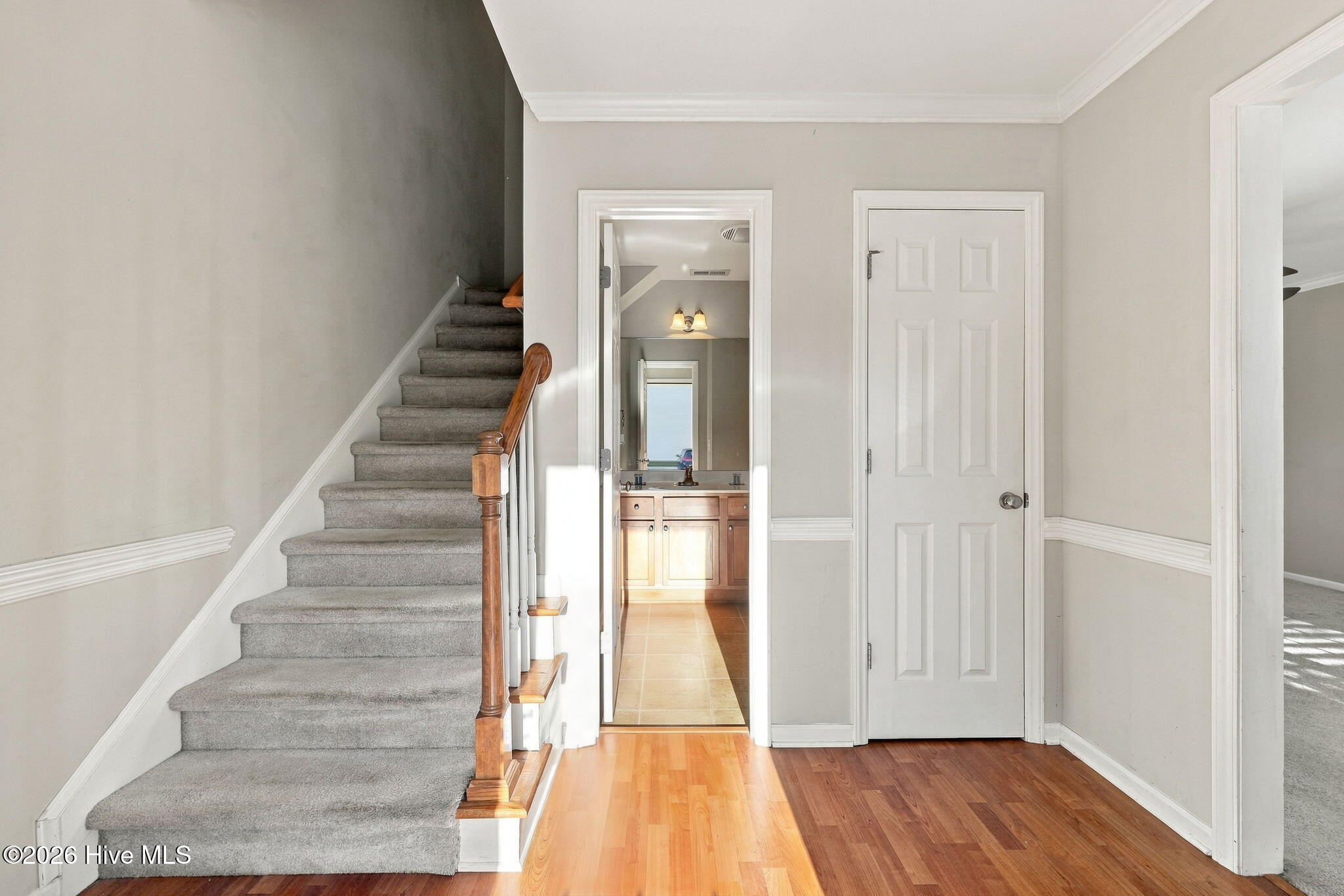 1548 Manning Forest Drive M5 Property Photo 6