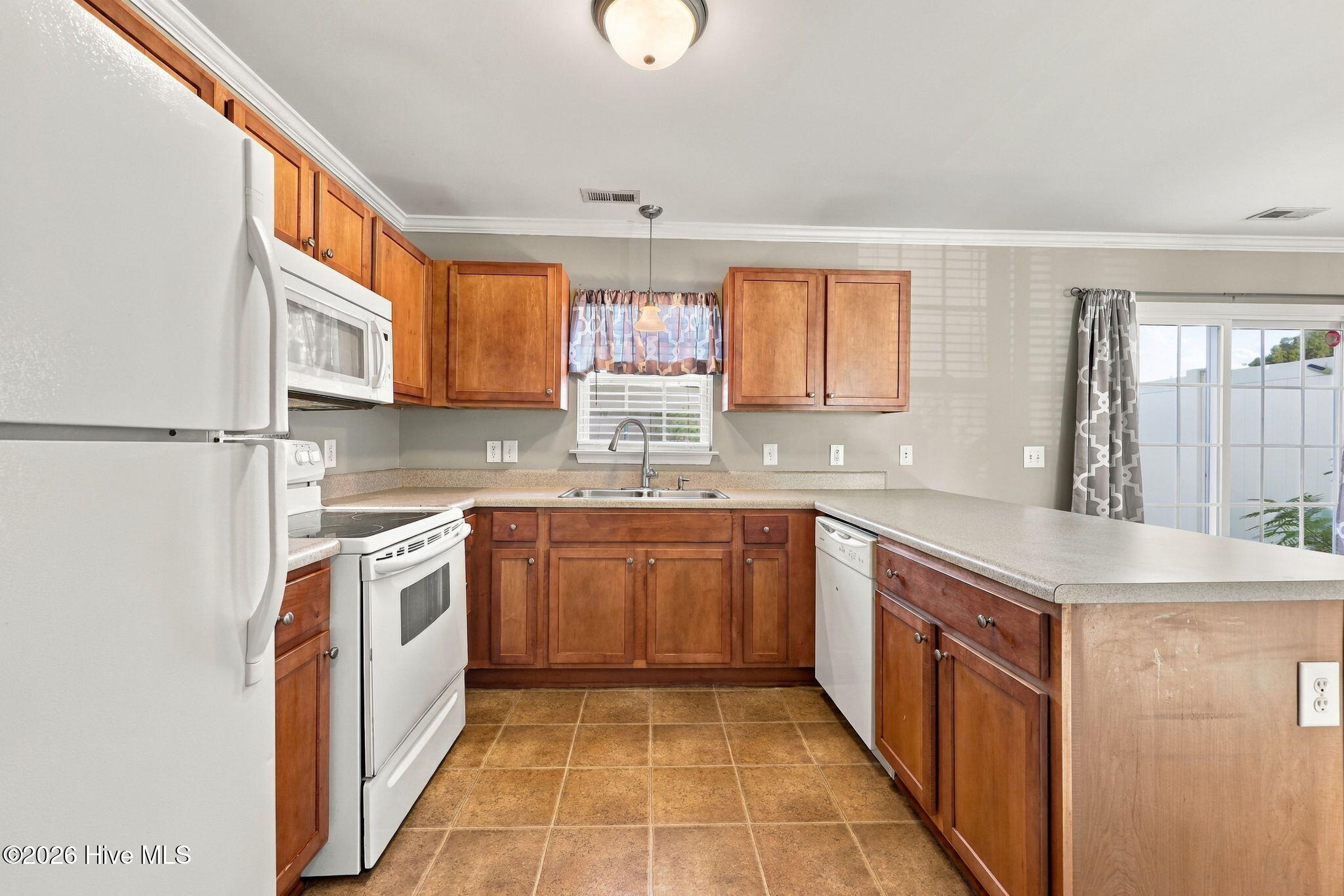 1548 Manning Forest Drive M5 Property Photo 17