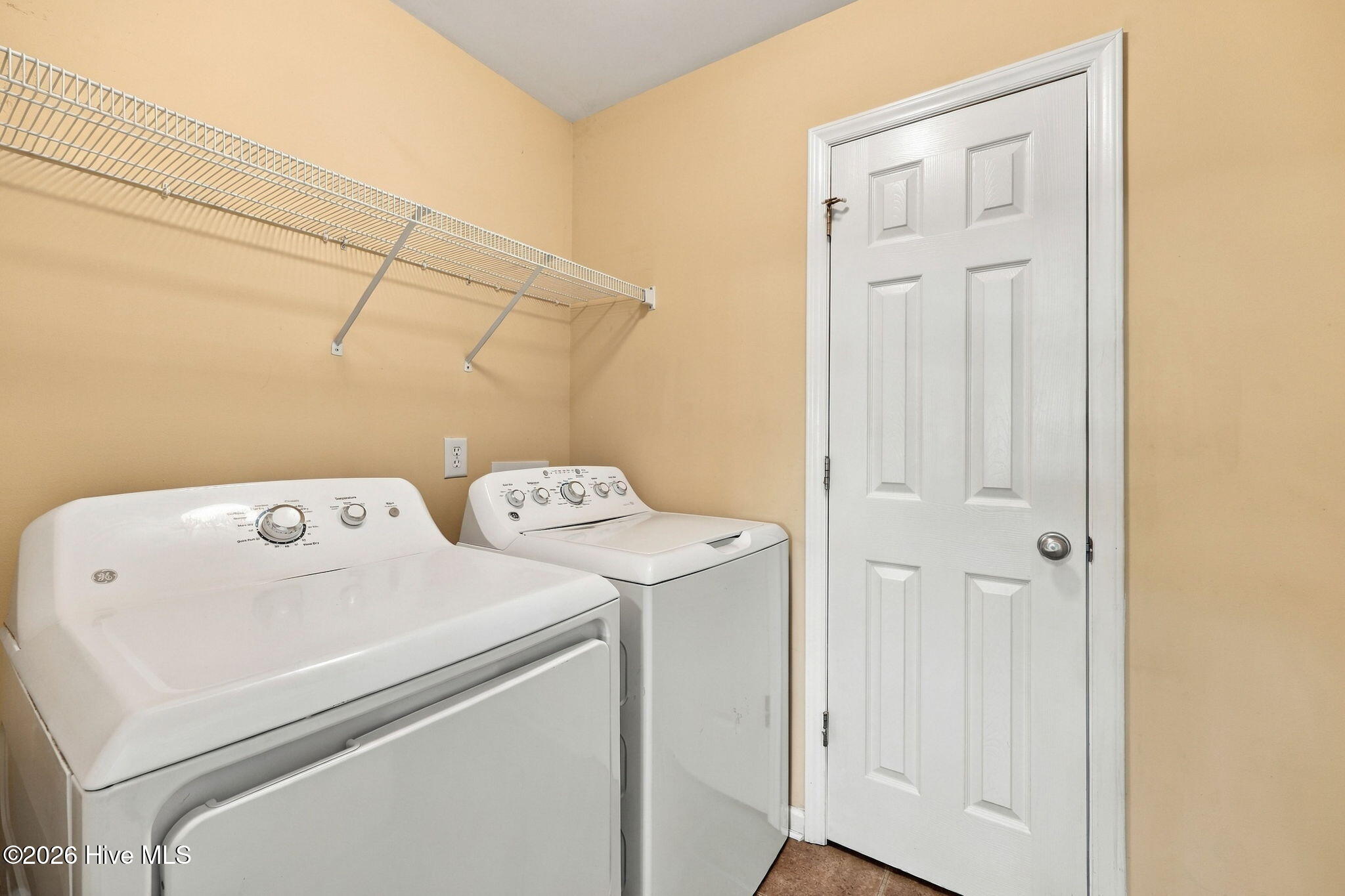 1548 Manning Forest Drive M5 Property Photo 21