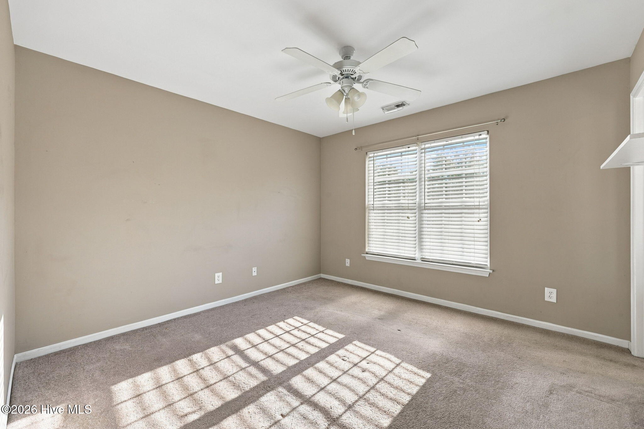 1548 Manning Forest Drive M5 Property Photo 28