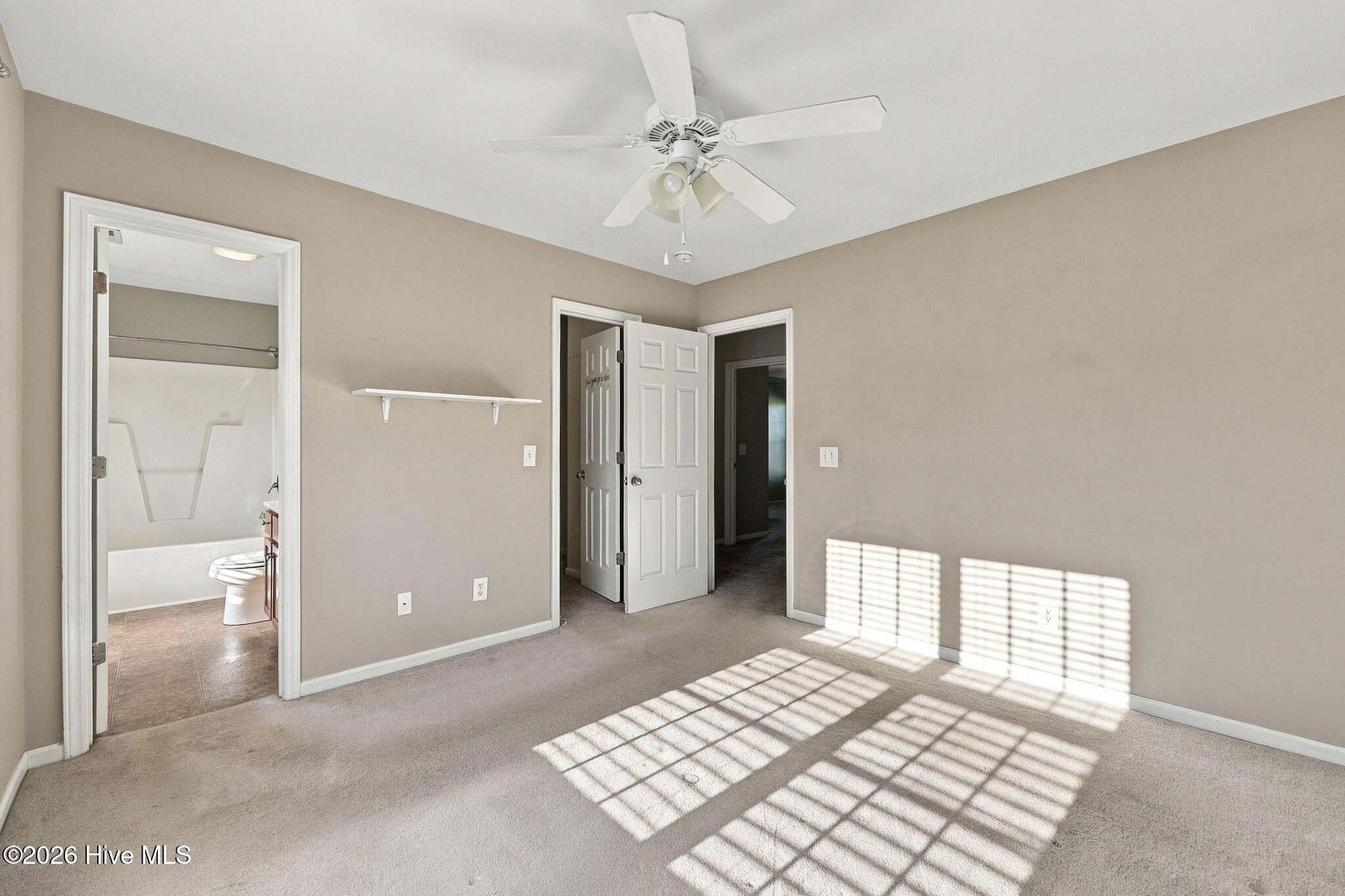 1548 Manning Forest Drive M5 Property Photo 29