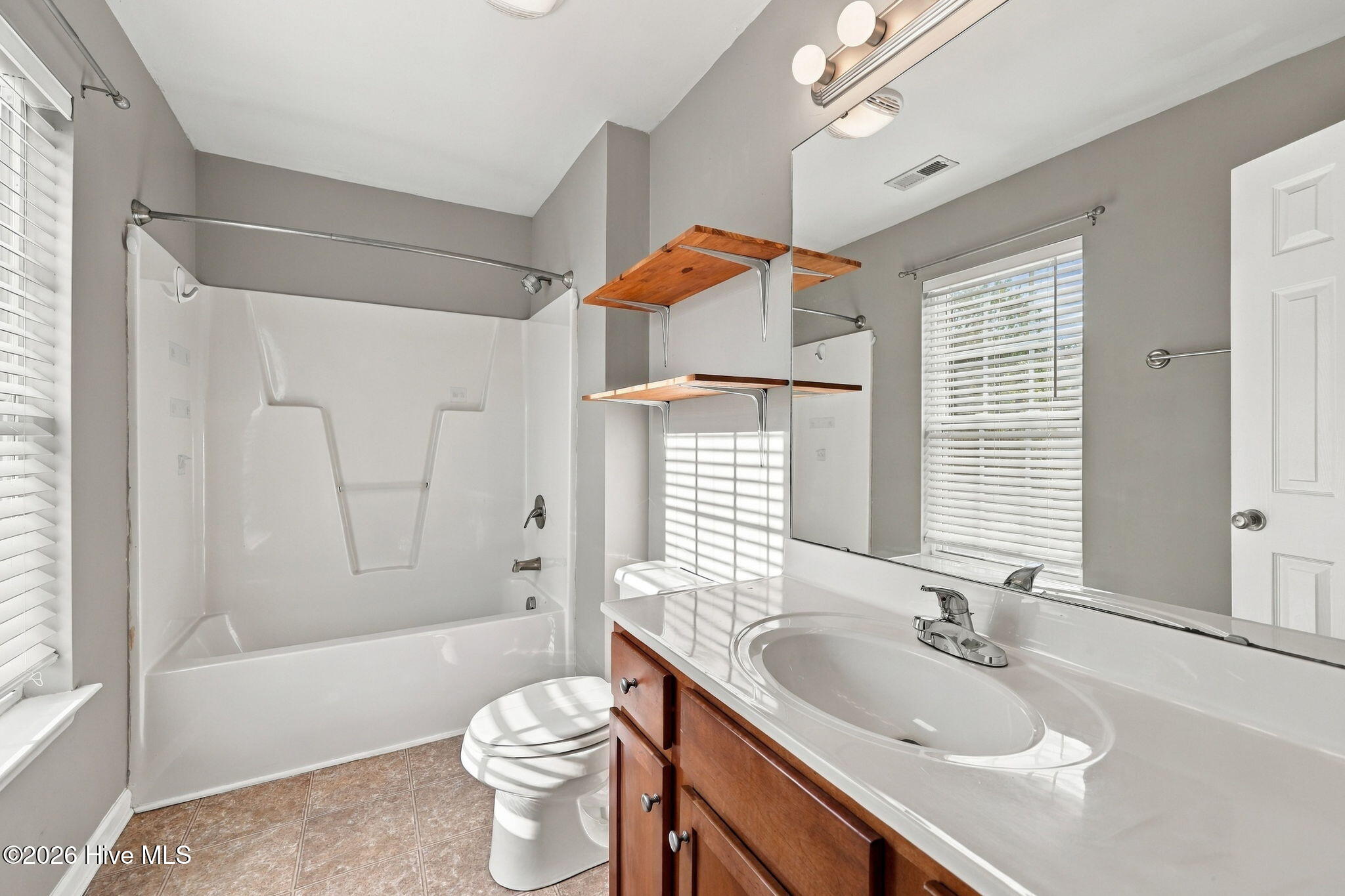 1548 Manning Forest Drive M5 Property Photo 30
