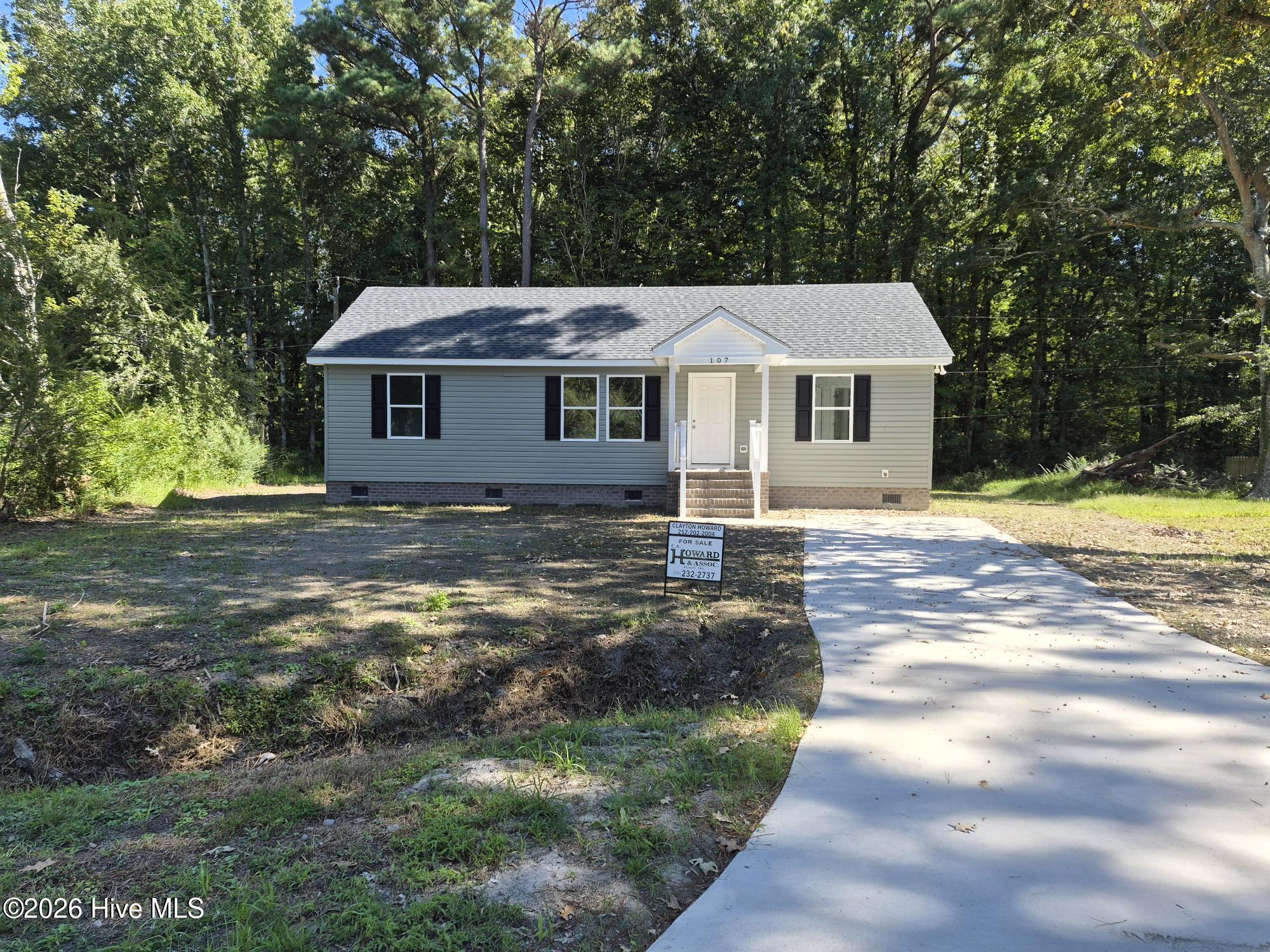 107 Poplar Circle Property Photo 1