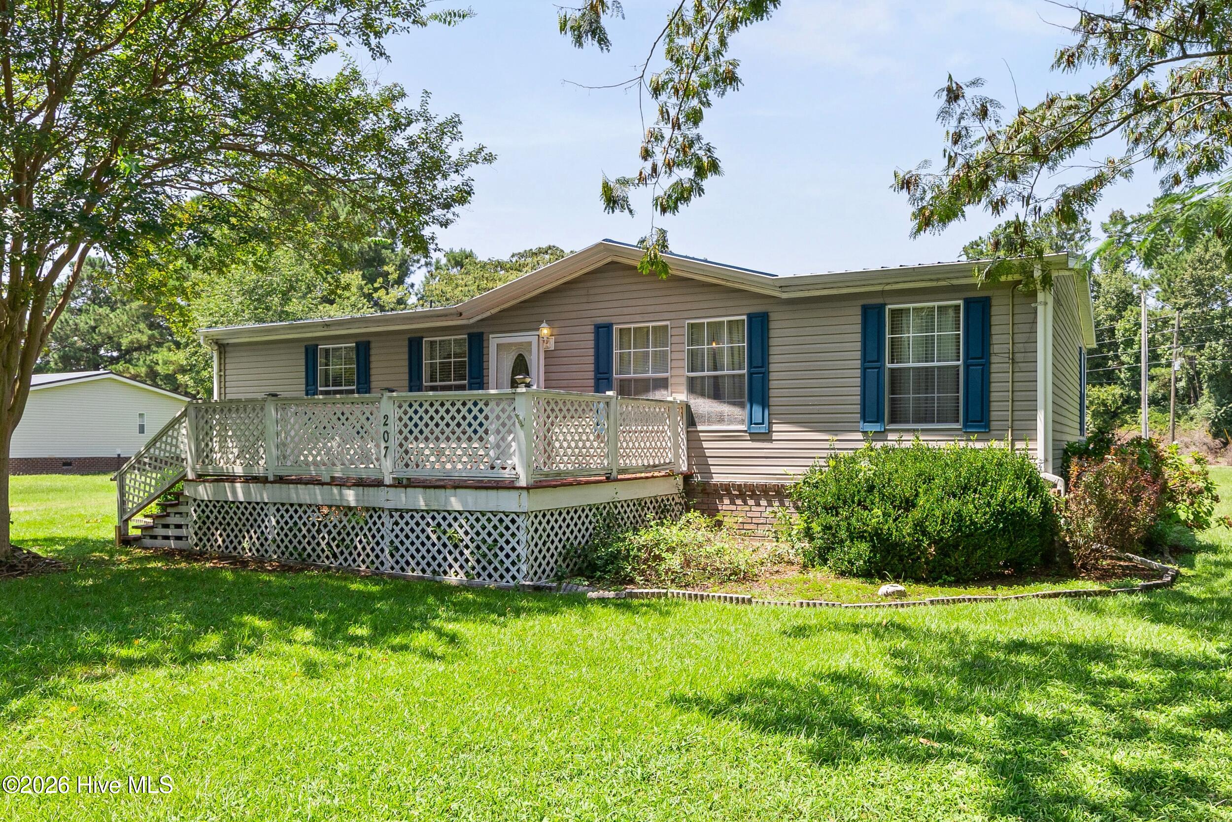 207 Betty Drive Property Photo 2