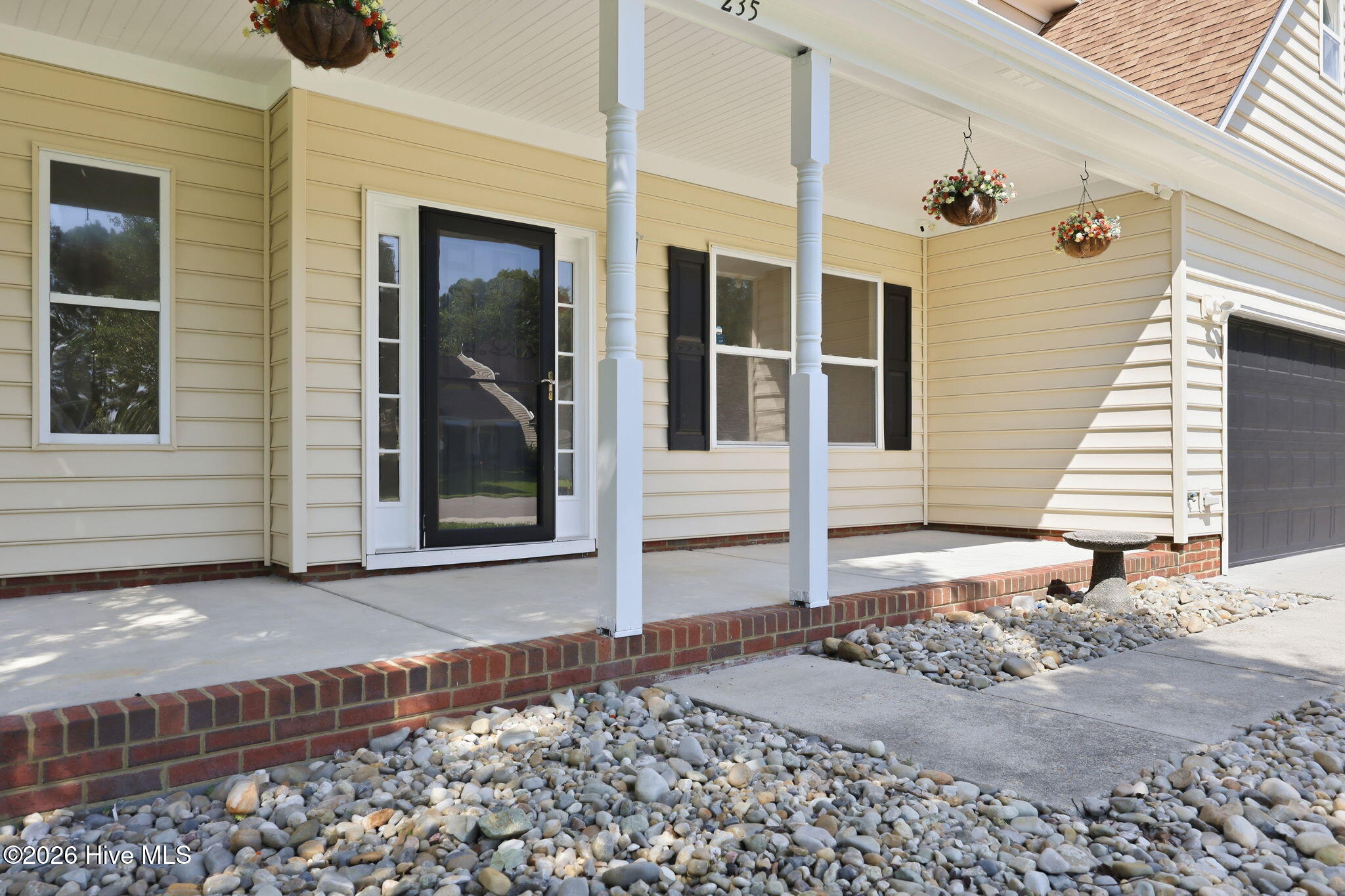 235 Green View Road Property Photo 6