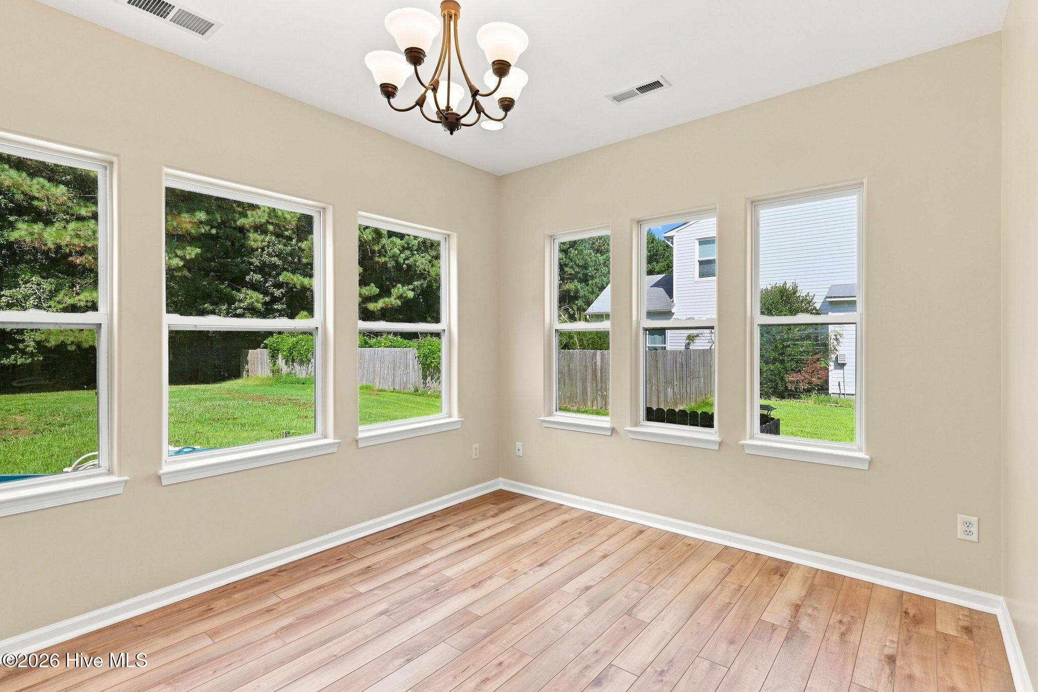 235 Green View Road Property Photo 19
