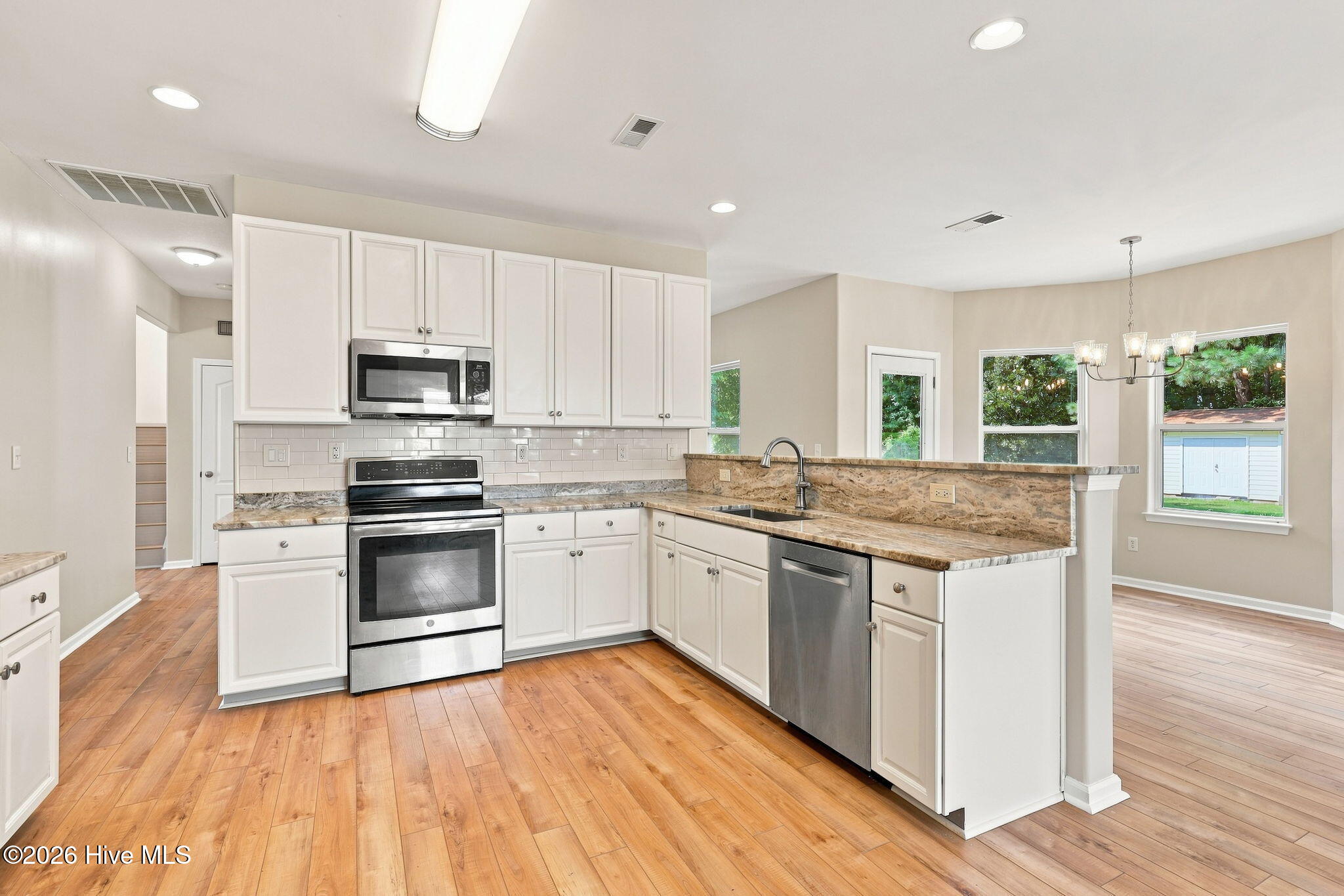 235 Green View Road Property Photo 21
