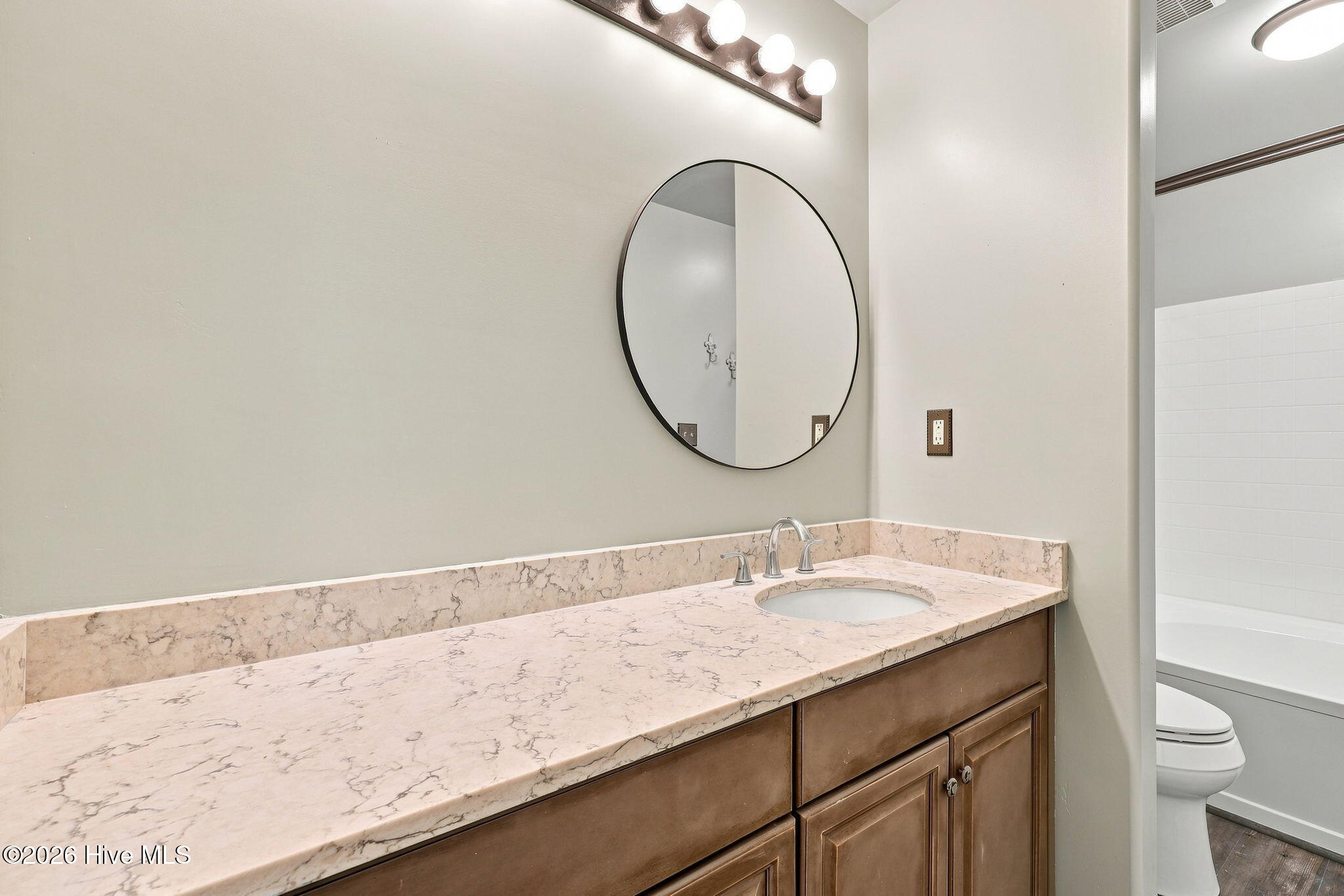 235 Green View Road Property Photo 33