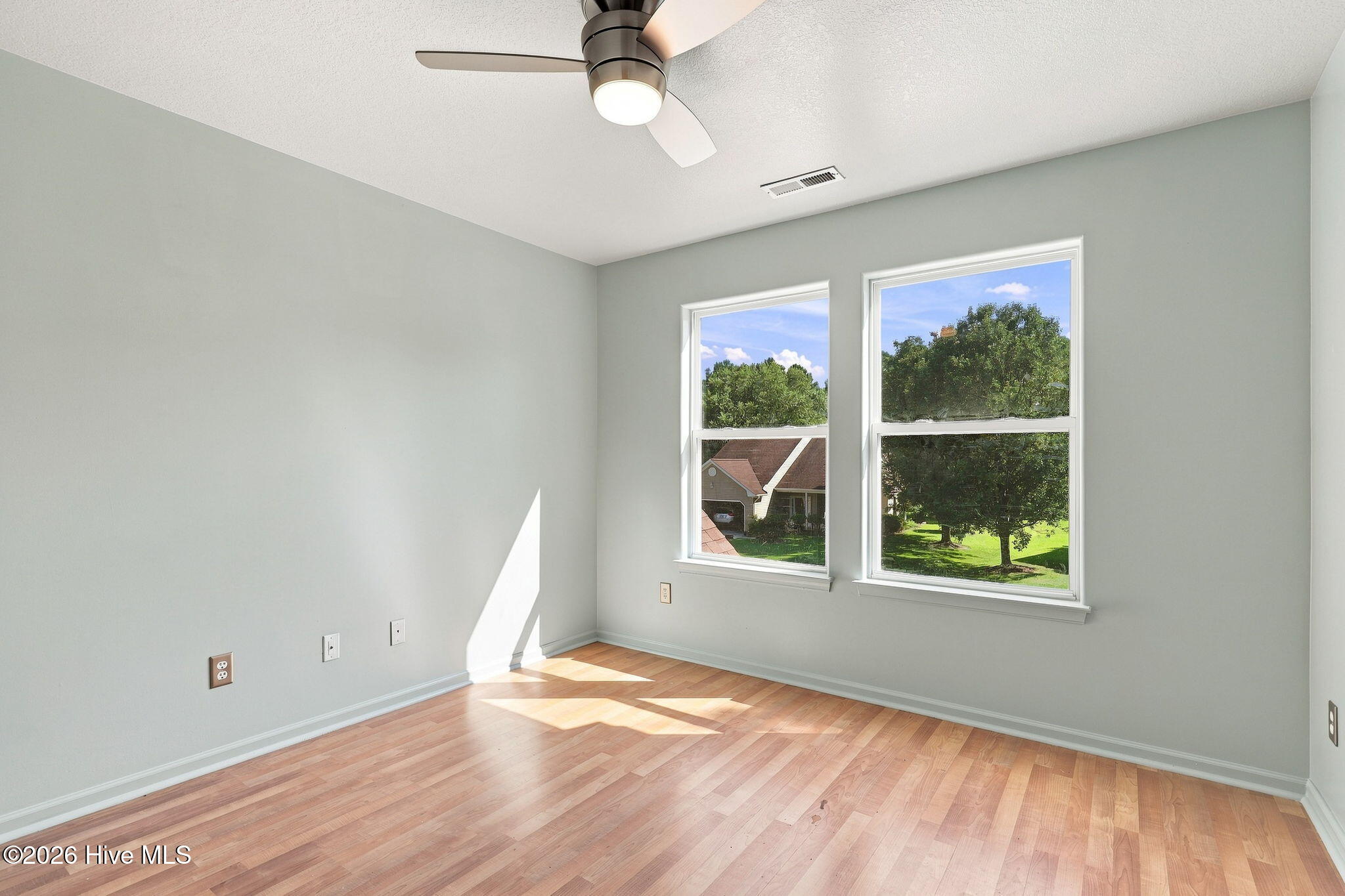 235 Green View Road Property Photo 35