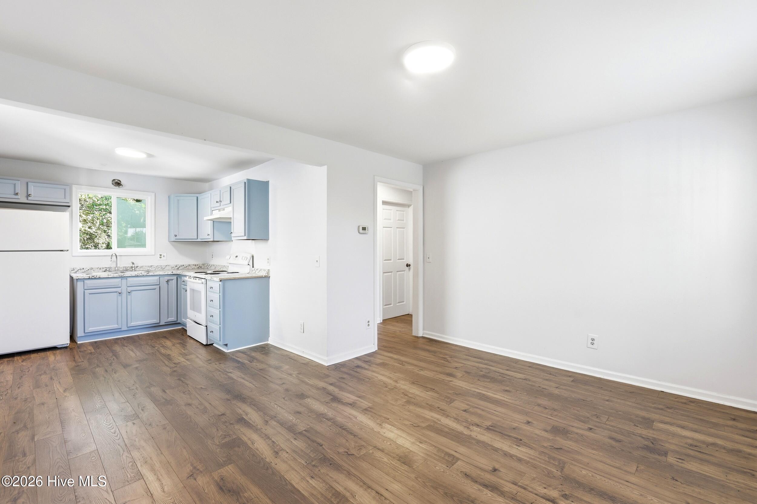 1015 Queen Street Property Photo 8