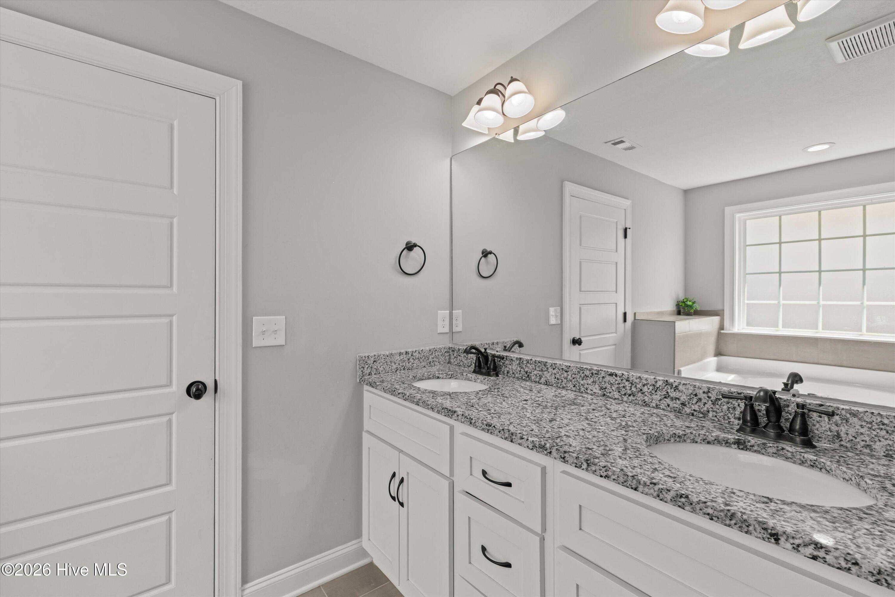 5112 Huntley Trail Property Photo 36